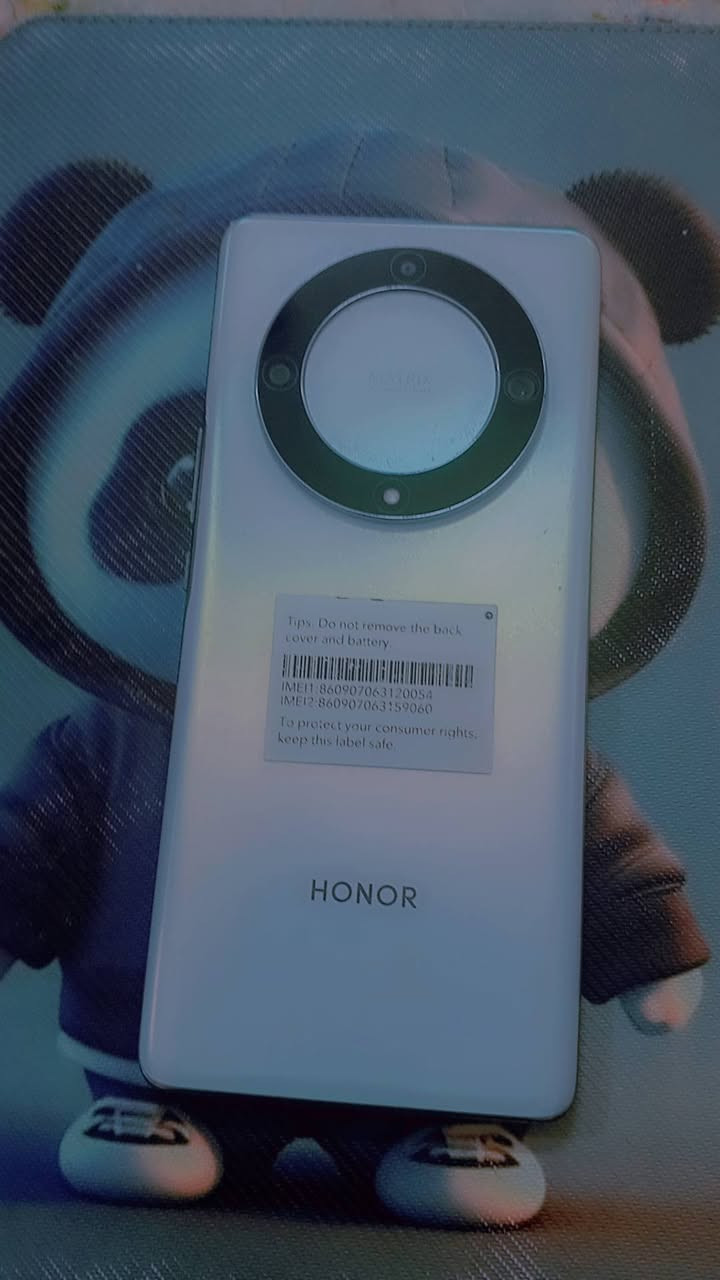 جهاز هونر A9 ذاكره 256 النضافه 99% ملحقاته كامله السعر 350

نص مكتوب في الصور:
- Asiacell AsiacellASIACELL ٢:٠٣ ٧٧٪ حول الهاتف MagicOS 7.1 اسم الجهاز aliii الموديل RMO-NX1 رقم الإصدار 7.1.0.337(C185E7R2P4) GPU Turbo إصدار MagicOS 7.1 إصدار الأندرويد 13 IMEI 8609*********** 8609*********** المعالج المركزي Qualcomm Snapdragon 695
- Asiacell Asiacell ASIACELL 3:31 → الهاف الهاف ذاكرة الوصول العشوائى 8,0 ب. أ,0 ب HON (RAM Turbo) المساة الفارعة 81,81 ب واة الالانكة الإاملى ٢٥٦ ب الشاشة ٢٤٠٠ X ١٠٨٠ الأنال الأمى Play 1 شباط، ٢٠٢٦ 1 آذار، ٢٠٢٥ إصار النطاق الأساسى 21902,21902 إصار النواة 5.4.274-qgki-g6bced5 3b6b8b android@localhost #1 Mon Feb 2 20:56:22 CST 2026