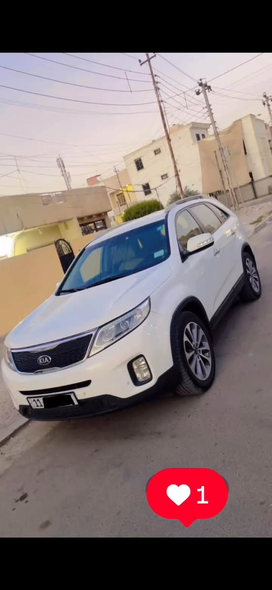 السلام عليكم 
سورنتو 2015 خليجي
محرك6 سلندر
رقم بغداد دولي
ثلاثة قطع تبريد
سيارة 7 راكب
محرك وكير مكفول
السيارة بصمه ومعروفة مواصفاتها 
عدة الفتحة
تخم تاير جديد 
للتواصل رقم الهاتف/***********
السعر:170 بيها مجال بسيط
السونار مرفق بل منشور بيها صبغ بل جاملغ الخلفي
