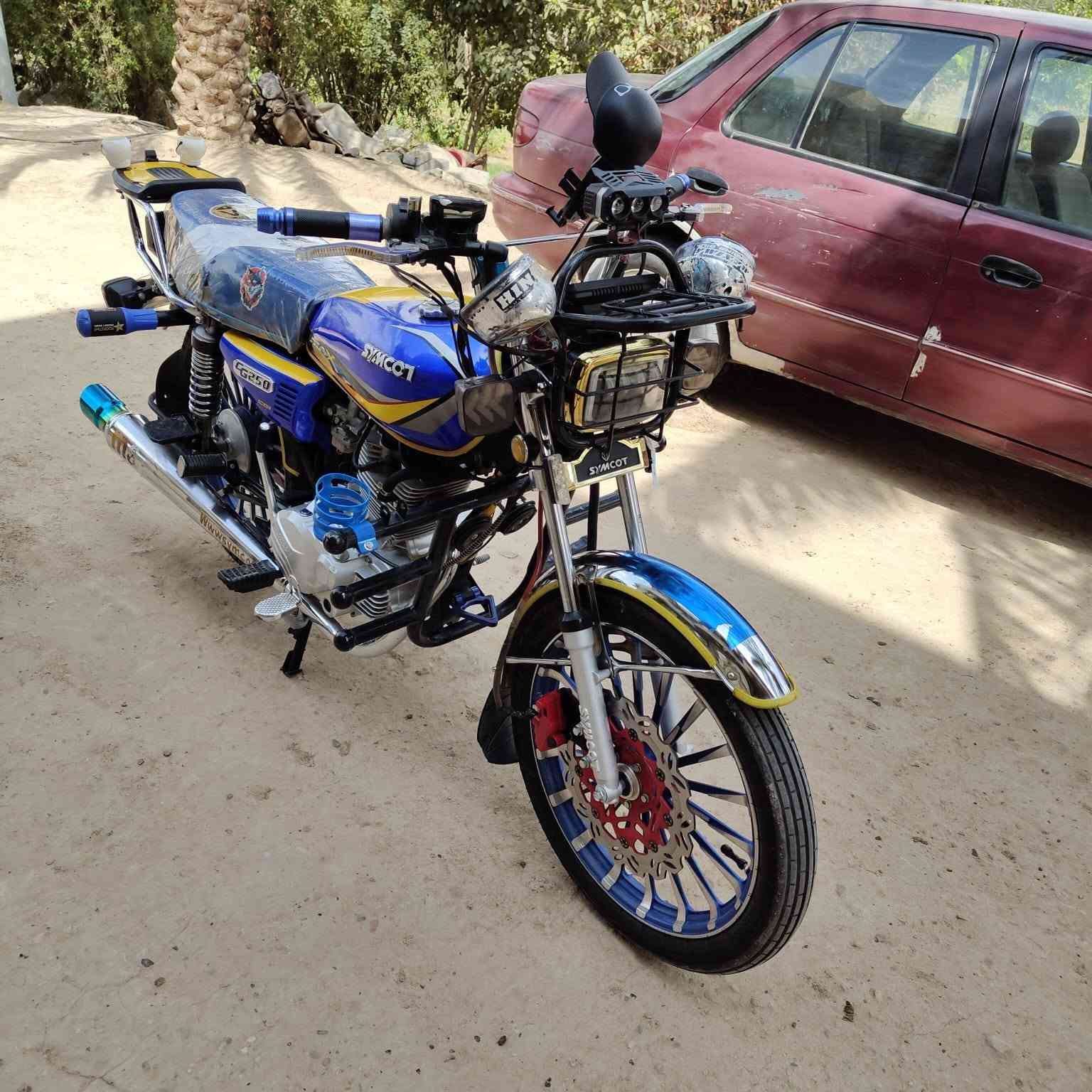 مكلف بل نشر
سلام عليكم  
دراجة ايراني 
حجم المكينة 250cc
موديل 2025
الدراجة خير من الله 
مال جناي ما تصرف عليهة ربع 
مكينة ما ممدود عليهة سبانة 
شلعة ومعدل شك الكاع  
سعر 1250وبيهة مجال لطيبين 
المو شراي لا يتعبني 
رقم الهاتف 
***********كورك بي وتساب 
***********اثير 
المكان الفلوجه
