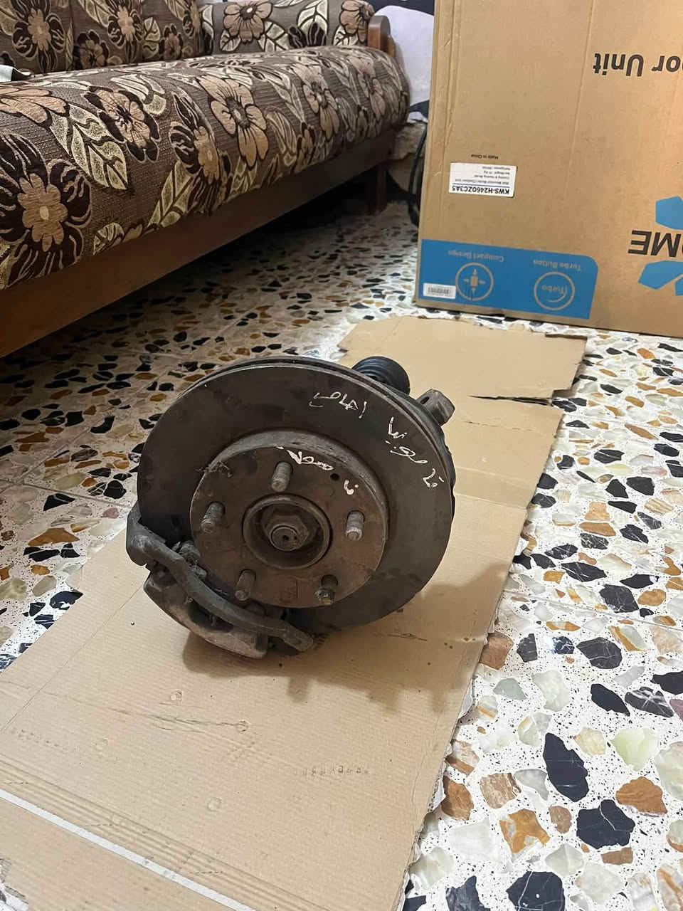 غراض مازدا فاصوليا
مشط استيرن مال حاوية السعر 150
اسطاب اكسل مال حاوية امامي كامل مع الفلنجة ودرام شفت سعر 30
زوج اسطاب اكسل خلفي مال حاوية سعر 40 
زوج بوربرن امامي اصلي ياباني سعر 30 
شمعات امامي خلفي سعر 20
بوش طبلة مال طبيلتين سعر 20
ديلكو S5 مرات ينطي نار ومرات يكطع نار سعر 30
دعامية خلفية سعر 15
هاتف ***********
بغداد
