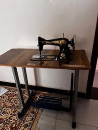 مكينة خياطة • للبيع