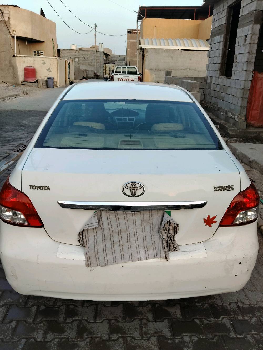 > اعرض لكم سيارتي الخاصة [ تويوتا يارس خليجي مديل2006]
> السيارة باسم راعيها يريد تحويل 
> المواصفات:
> ✅ محرك [1500] نظيف 
> ✅ كير اوتو تبديلاته ناعمة
> ✅ تبريد شغال 
> ✅ كهربائيات  شغالة
> ✅ تايرات جديدة الامامي  الخلف يحتاج تبديل  
> ❌ ، تاخذها وتطلع بيها 
> تفحصها حسب قناعتك 
> السعر: [65 ]
> العنوان: البصرة شط العرب 
> اتصال + واتساب: [***********