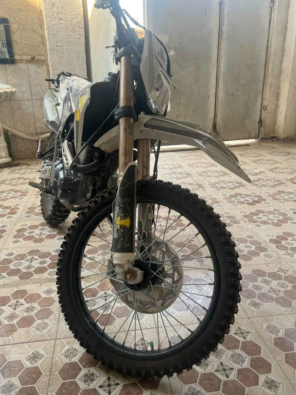 قفاز • ٢٠٢٥ • زيرو