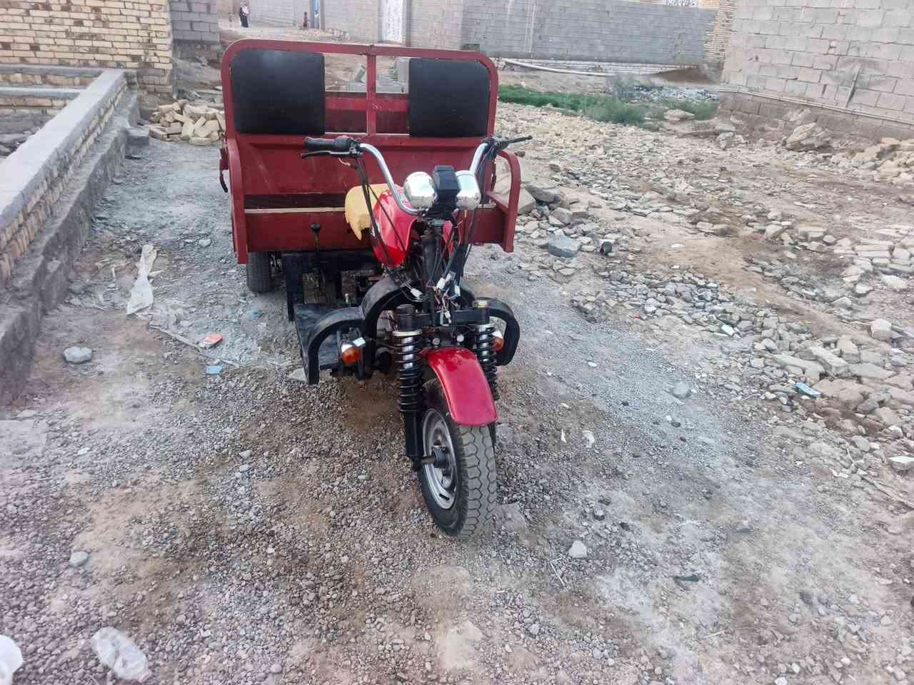 سلام عليكم ستوته للبيع مكلف بلنشر وهاذه رقم راعيه كهربأيات كله جديد اوراق كامله موديل 2015. ***********
