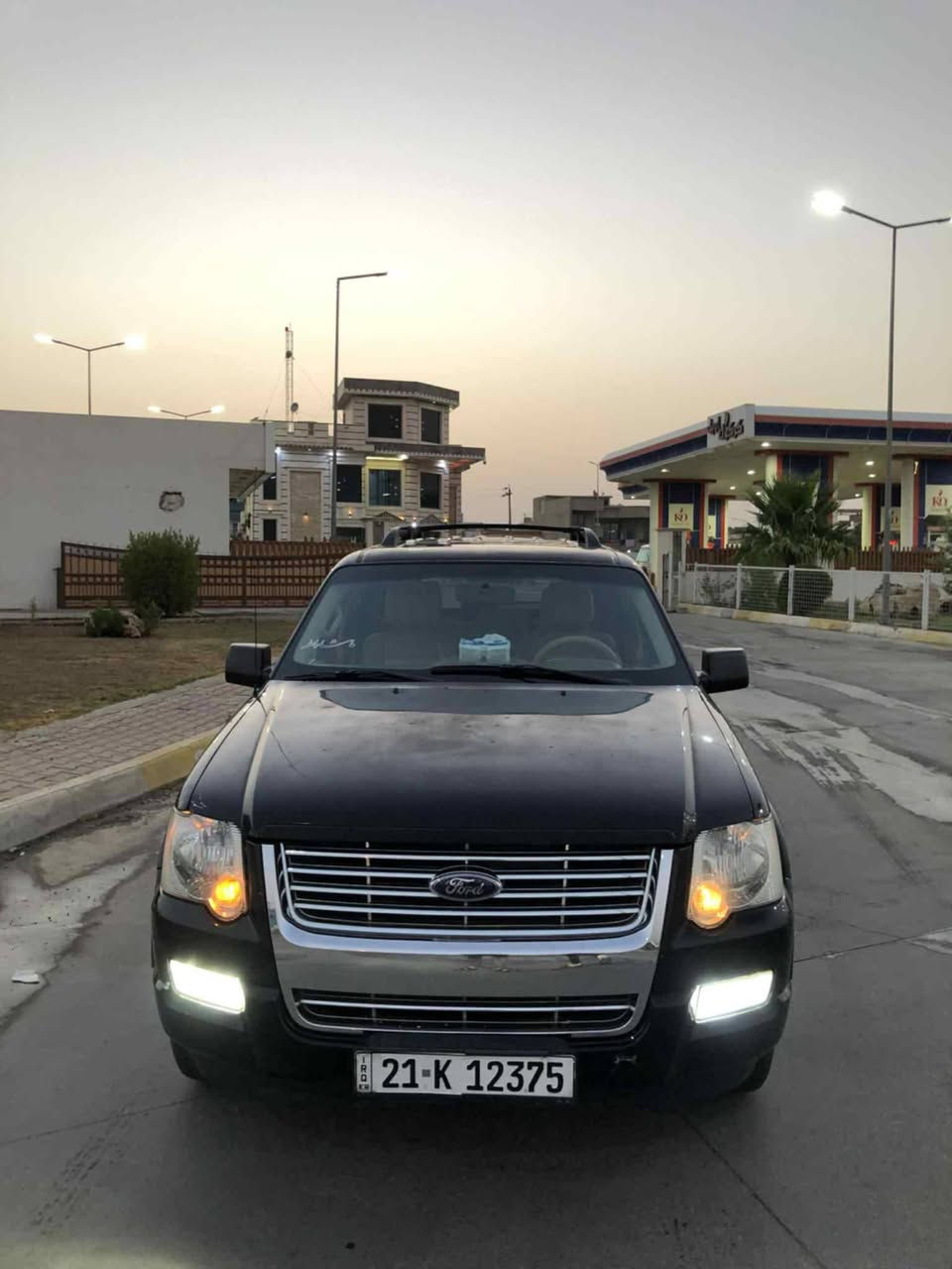 بسم الله الرحمن الرحيم
⚜️ فورد اكسبلور ⚜️
موديل :2008
حجم محرك V6 4.0  🚀
فئة :XlT 👑
(ماشاء الله سيارة جديدة وحلوة بمعنا ال كلمة)

سياره فوول فوول مواصفات 

مابي اي مشكله او خلل كير ومحرك بشرط 

⬇️مواصفات⬇️  
✴️كشنات جلد كهربائي
✴️شحن وايرلس 
✴️سقف شامو 
✴️وضعيات قيادة سبورت نورمال 
✴️مقاعد صف ثالث 
✴️صندوك دكمه
✴️تبريد 3 قطع 
تبريد مركزي 
✴️شاشة كبيرة 
✴️نظام ملاحة خرائط
✴️مانع انزلاق 
✴️حساسات امامية خلفية 
✴️لايت اصفر بيلادي 
بلاجكتور ابيض زينون

ضرر: تبديل باب خلف سايق نفس لون مبدل 
ايرباكات كلهة سليمة شرط ✅
بدون دواخل

سعر :110ورقة بيها مجال للطيبين اذا تشوفة غالية أنشأ الله تصعد اغاتة لاتكسر بسعر  رحمه الله والديك

مكان سيارة : كركوك 🌀

الاستفسار 📞☎️ . ***********

