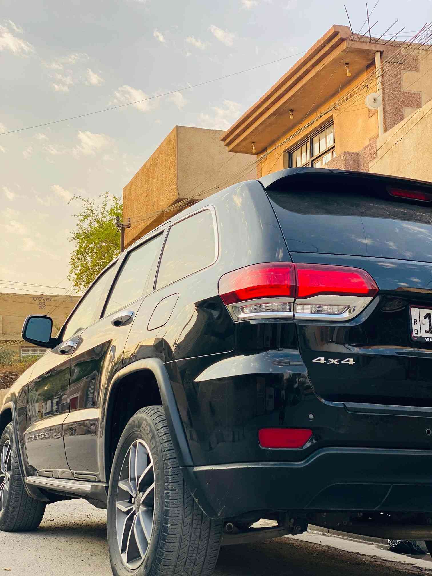✅سلام عليكم جيب لاريدو2021وارد امريكي  ضربته اب اميركا جاملغ صفحه اليمنه والبنيد تبديل
رقم بغداد الدولي تحويل مباشر

المواصفات : 1/1 فول الفول ✅ماعده فتحه

• محرك 6 سلندر 3600

✅*فول موصفات ماعده فتحه

✅* المقاعد جلد

✅* حساسات  امامية

✅* حساسات  خلفية

✅* كاميرا خلفيه

✅* نقطة عمياء

✅* دفع رباعي 4X4

تشغيل عن بعد* صندوق كهربائي

• تدفئة ستيرن

• المقاعد السائق كهرباء

• سستم صوت

• شاشة كبيره 8.4 انج

• المصابيح الأمامية  لد نهاري + اشاره ترحيب من الاقتراب من السيارة

• مرايا جانبيه قابله للطي

• نظام الملاحه Gps

• نظام خاص للطرق الوعره

• كشافات ضباب بروجكتر

• محدد سرعة

• ويل كاب قياس 20 انج التايرات جديده

• نظام بريك اوتاماتيكي ( Auto break system)

• نظام تشغيل واطفاء اوتماتيكي للمحرك ( Auto start system)

السعر٢٠٠$وبيه مجال

مكان بغداد البياع

✅ ***********

نص مكتوب في الصور:
- CAMON 20 Pro 24mm f/1.7 1/100s ISO313