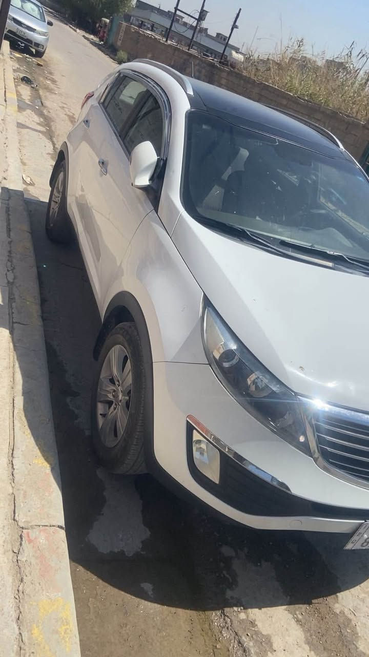السلام عليكم سبورتج موديل ٢٠١١ بغداد بسمي بيه نص جامغ خلفي صبغ مكاني بغداد شعب 
***********
