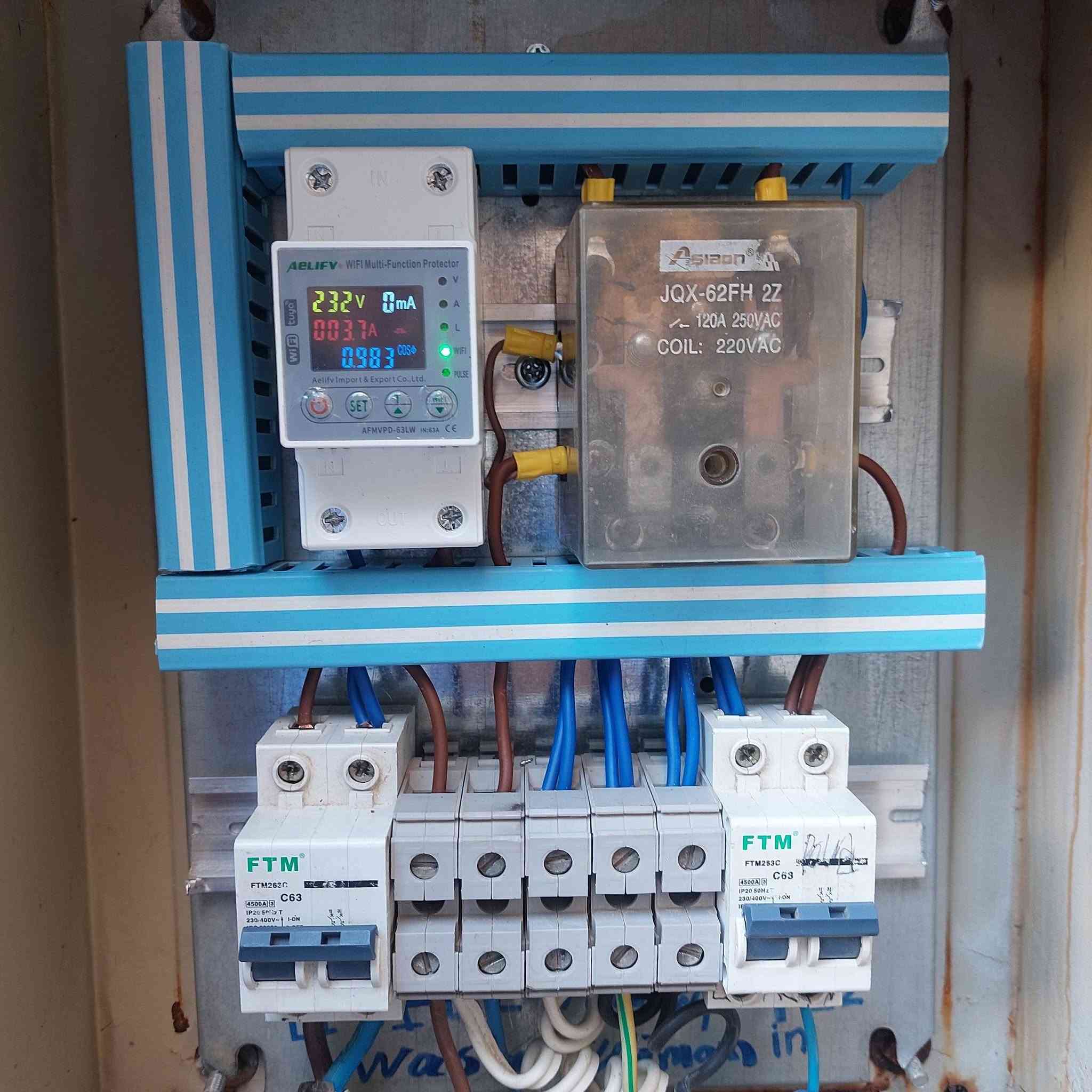 [[[ 130,000 دینار داشکان ]]]
داشکانی دروست کردنی بۆرد بۆ دوو سەرچاوەی کارەبا بە شێوازی سمارت بۆ ماوەی 10 رۆژ ئەم داشکانە بەردەوامە 21/8/2026 
                 [[[[[[ دینار 130,000 ]]]]]]]]      
دروست کردنی  بۆردی  سمارت بۆ دوو سەرچاوەی کارەبا تەحەکومات لە ناو موبایلەکەت 

پارێزراو بونی مالەکەت لە هەموو کێشەیێک 

_ئاگەدار کردنەوە بە نامە  لەکاتی کوژانەوەی کارەبا و پێبونەوەی و هەبوونی هەر کێشەیێکی تر
_ بەرزوو نزمی ڤۆلتیە 

_بەرزیو نزمی هێرتز 

_زیاد رۆیشتنی ئەمپێر 

_خوێندنەوەی کیلۆواتو حیسابکردنی پارەی مانگانە

_کوژانەوەی کارەبای مالەکەت لەکاتی هەبوونی بچوکترین کێشە

_دیاری کردنی کات بۆ ئیشکردنی ناومالەکەت

***********
***********

ناونیشان هەولێر

Tiktok : wasta_sulaiman_karaba

https://www.tiktok.com/@wasta_sulaiman_karaba?_r=1&_t=ZS-994gNnKjz2g
