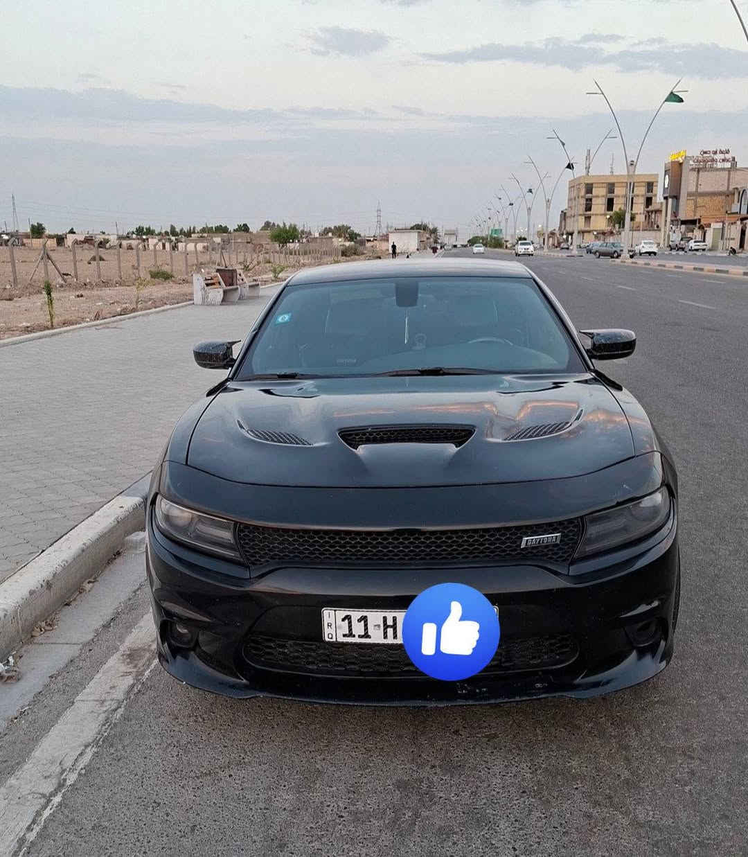 ---
*للبيع دوج جارجر RT 2016 اسود ملكي* 👑

*المواصفات:*
- *الوارد:* امريكي 
- *المحرك:* 5.7 HEMI 8 سلندر - 
- *الجير:* 8 نمر اوتوماتيك + شفتات بالستيرن
- *رقم:* بغداد بأسمي تحويل مباشر
- *المكان:* البصرة

*مواصفات الفل:*
- شاشة كبيرة Uconnect لمس
- شاشة تحكم + نظام تشغيل عن بعد
- داخل كنتاره + تحكم كهربائي
- تبريد وتدفئة كشنات
- كشتات امامي وخلفي
- بصمة تشغيل + بصمة ابواب
- حساسات + كاميرا رجوع
- رادار + مانع انزلاق + 8 ايرباك
- ويل 20 اصلي RT
- كزوز سبورت +عادي 

*الضرر:*
جاملغ وبنيد فقط

*السعر المطلوب: 167 ورقة* وبيها مجال للشراي 
*للاستفسار: ***********///***********

البيع شرط التحويل.. والاتصال
