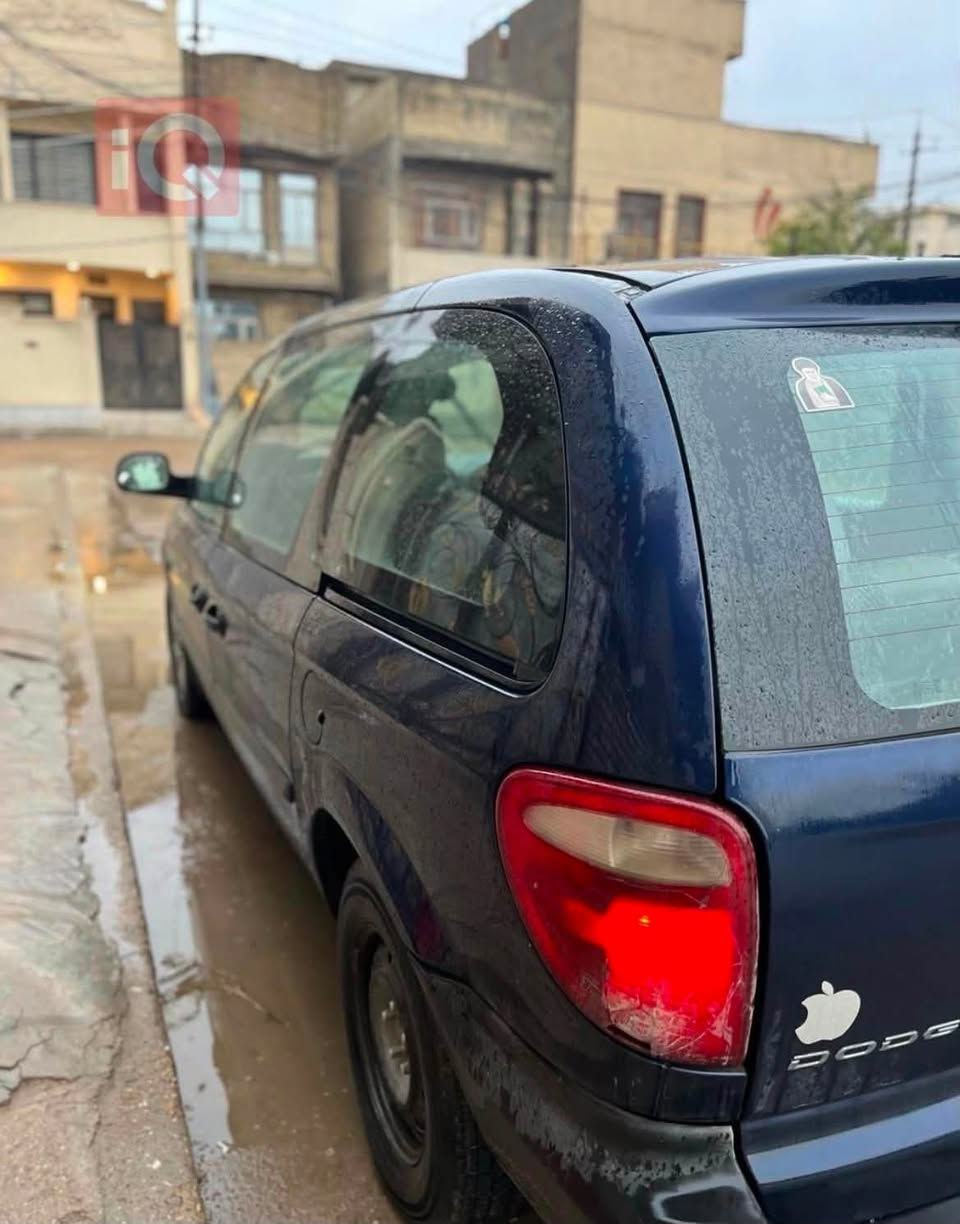 للبيع سيارة عائلية عملية
النوع: دودج كرفان (Dodge Caravan SXT)
 الموديل: 2006
 المحرك: 6 سلندر (V6) - سعة 3.3 لتر (قوي وعملي)
 الحالة: نظيفة وجاهزة للاستخدام (محرك وكير ستاندر ممفتوح)
 الصبغ: 3 قطع (بنيد وجاملغ وجاملغ الخلفي الأيمن)
 المواصفات: فئة SXT المتميزة، مساحة داخلية واسعة جداً (7 ركاب)، تبريد ممتاز، مناسبة جداً للسفر والخطوط والطلعات العائلية.
 السنويّة ورقم: بغداد خصوصي
 السعر: 65 ورقة
📞 للتواصل والاستفسار: ***********
📍 الموقع: بغداد
