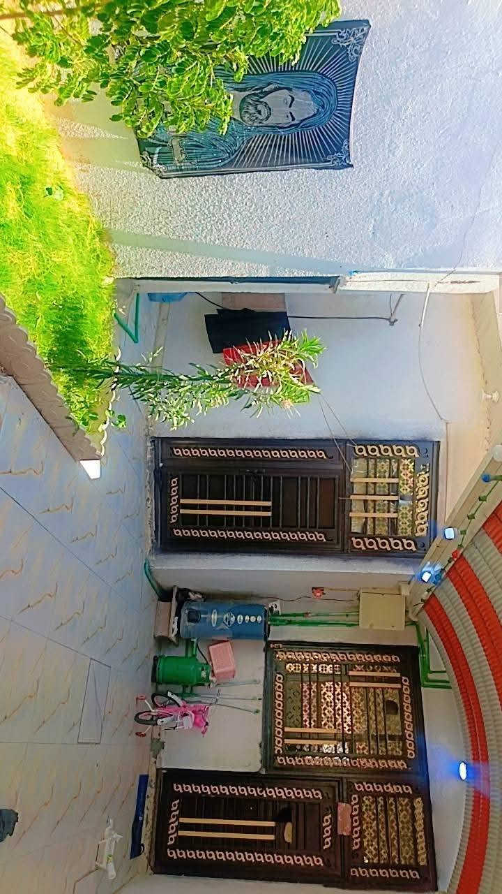 بيت للبيع العنوان ابو الخصيب ابو كوصره المساحه ٢٤٠ متر طابو زراعي  يتكون من غرفتين ٥×٤ ومطبخ ٥×٤ استقبال كبير صحيات خارجيه داخليه  + محل داخل المنزل بناء كونكريت جيران طيبين منطقه هدوء كهرباء خطين ماء خطين ***********

