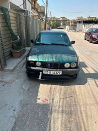 اول شي سياره جوه نعال اصغر واحد بيكم  520i 520 اصل عليها مكينه 25 فل ا...
