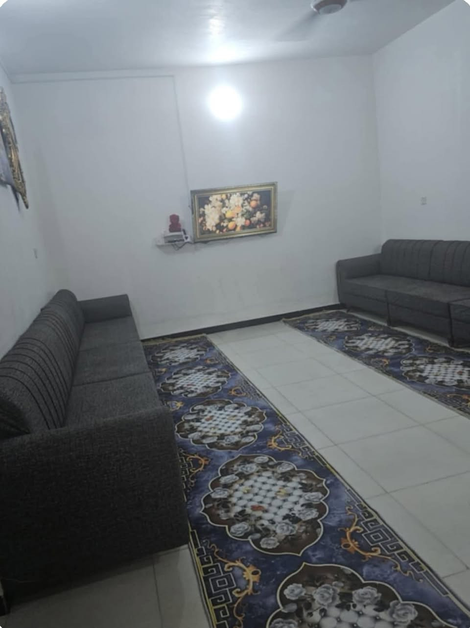 دار طابو صرف مساحته ٢٠٠م للبيع يرهم أقساط يحتوي على غرفتين نوم واستقبال وهول صحيات داخلية وخارجيه ومطبخ الطابق الثاني يحتوي على غرفه بدون لبخ ولا كاشي العنوان الوردية سيف سعد شارع ٣٠ قرب أسواق النافعي عرض الشارع ١٥م السعر ١٤٠ مليون للاستفسار الاتصال على الرقم ***********
