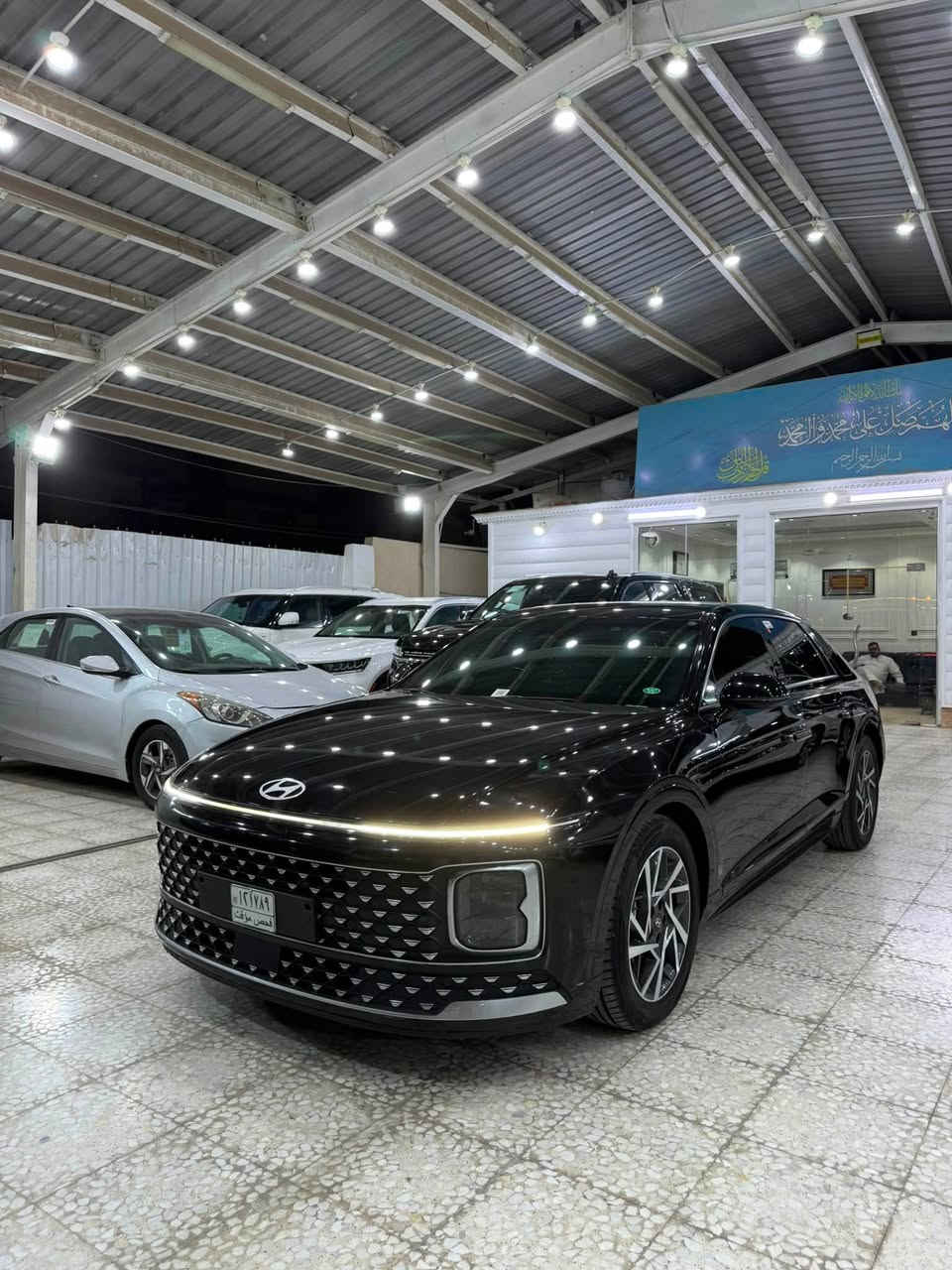 هونداي ازيرا 2023 خليجي وارد كوري غاز بلاد خط واحد  فول عدا البنوراما مكفوله كفاله عامه V6 حره بدون رقم تترقم جميع المحافظات بيع ومراوس حسب القناعه السعر 205 وبيهة مجال 
***********
