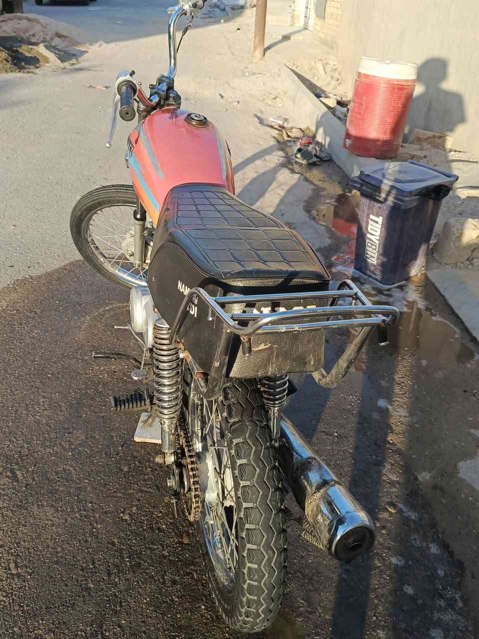 السلام عليكم دراجه للبيع بدون شوفت عينك سعر 350 تصال ع رقم *********** ابو 250 لا تتصل ما بيع
