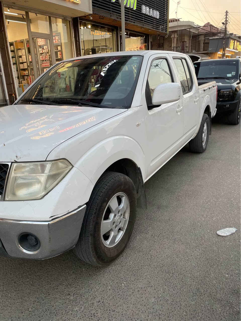 نيفارة  كير عادي محرك كاز ٢٠١٥
رقم اربيل مكفولة من الحادث والصبغ 
مكان السيارة البصرة الطويسة 
السعر ١١٥$ ورقة 
الرجاء التواصل مع صاحب السيارة 
*********** البصرة, العراق
