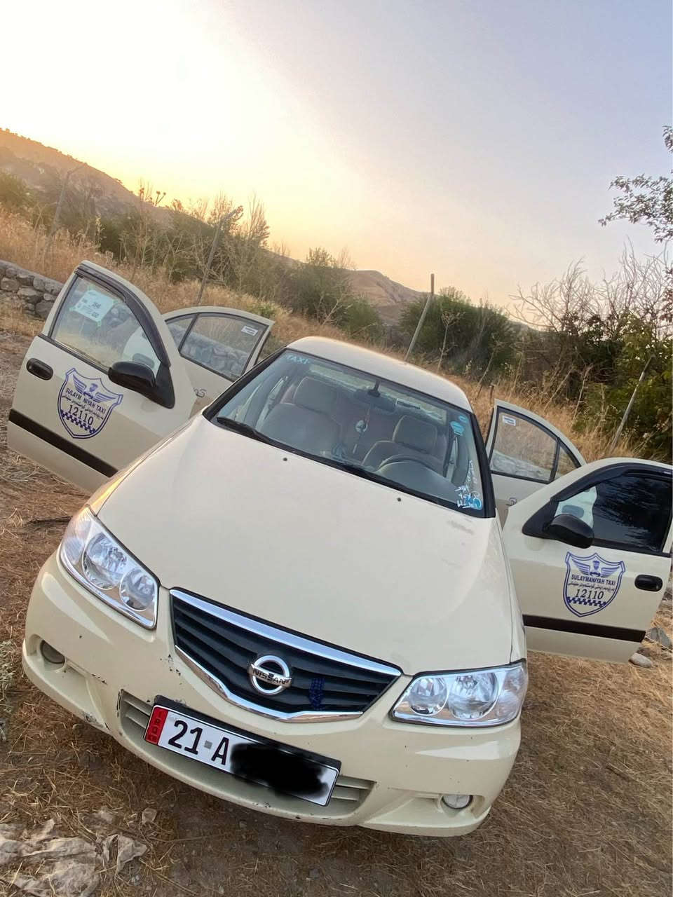 نیسان سەنی 2011 تەکسی

گێڕو مەکینە و کامل کارەبایی بە شەرت
چوار تایەی تازە و پاتری تازەی لەسەرە
تاقم بانسی پێش و دوای تازە گۆڕاوە
سەنەوی تا 2027
تەحویل غەرامە بە شەرت
بێ بۆیاخ 
سەیارەیەکی مەزبوت و جایز بۆ کەسابەت
چوار ڕەقەمیە
شوێن :سلێمانی 
 نرخ : 111$
*********** السليمانية, العراق
