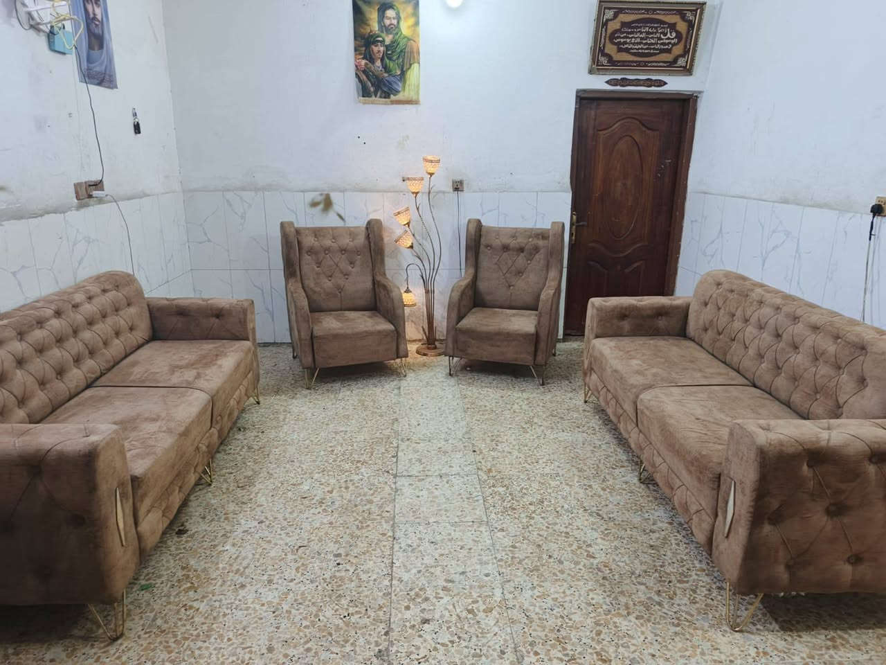 سلام عليكم تخم  تكمه تزكام ٨ مقاعد  ب٢٢٥ هذه رقمي ***********
مكان بغداد منصور الوشاش 
@إشارة
