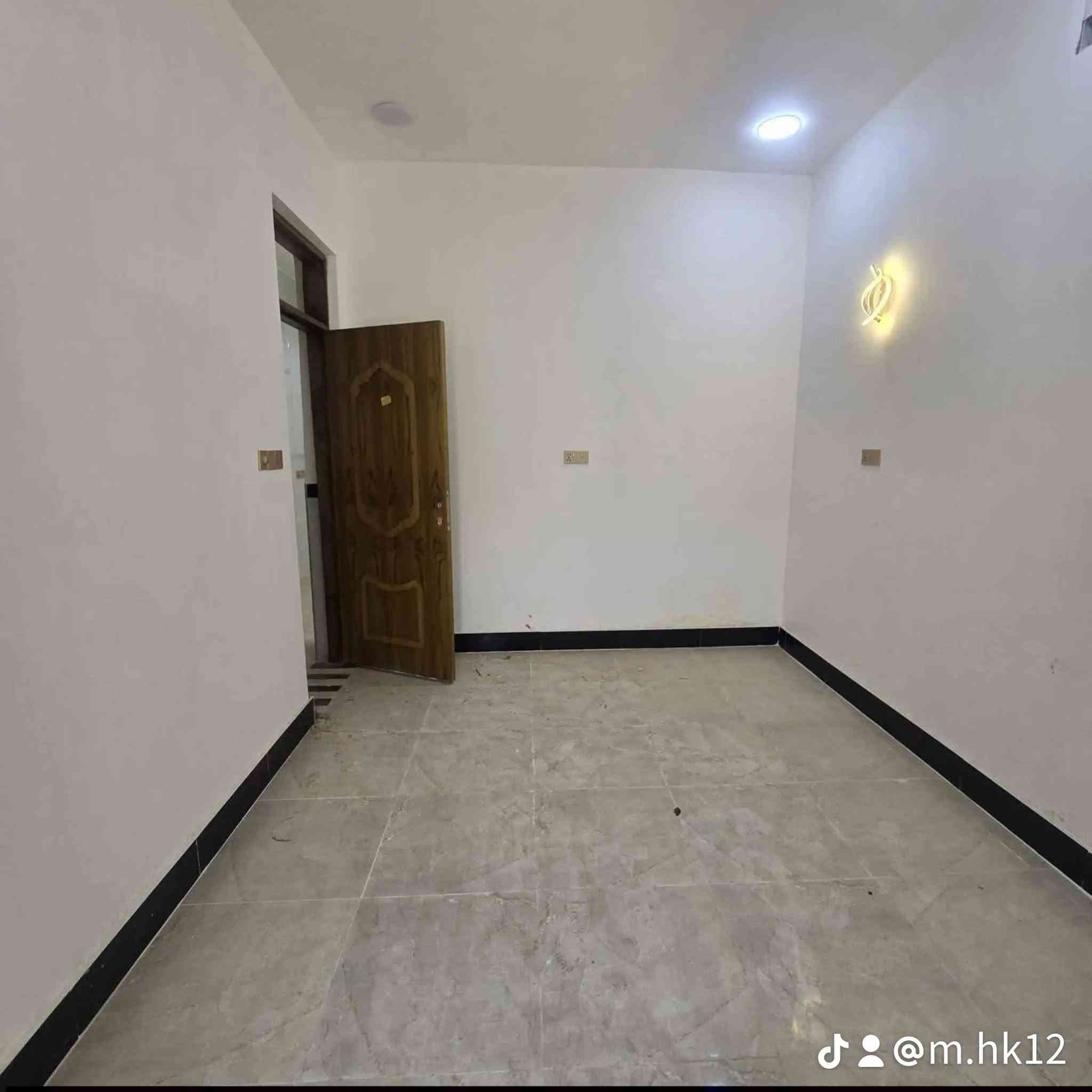 🏠 بيت للإيجار – مغربية الشيشان

📍 الموقع: مغربية الشيشان – سايدين الموظفين
📐 المساحة: 100 متر
🏗️ بناء حديث وغير مسكون

يتكون من:
• غرفة
• صالة
• مطبخ
• صحيات
• ساحة
• استقبال

💰 الإيجار: 300 ألف دينار

📞 للاستفسار والتفاصيل:
***********
@الجميع

