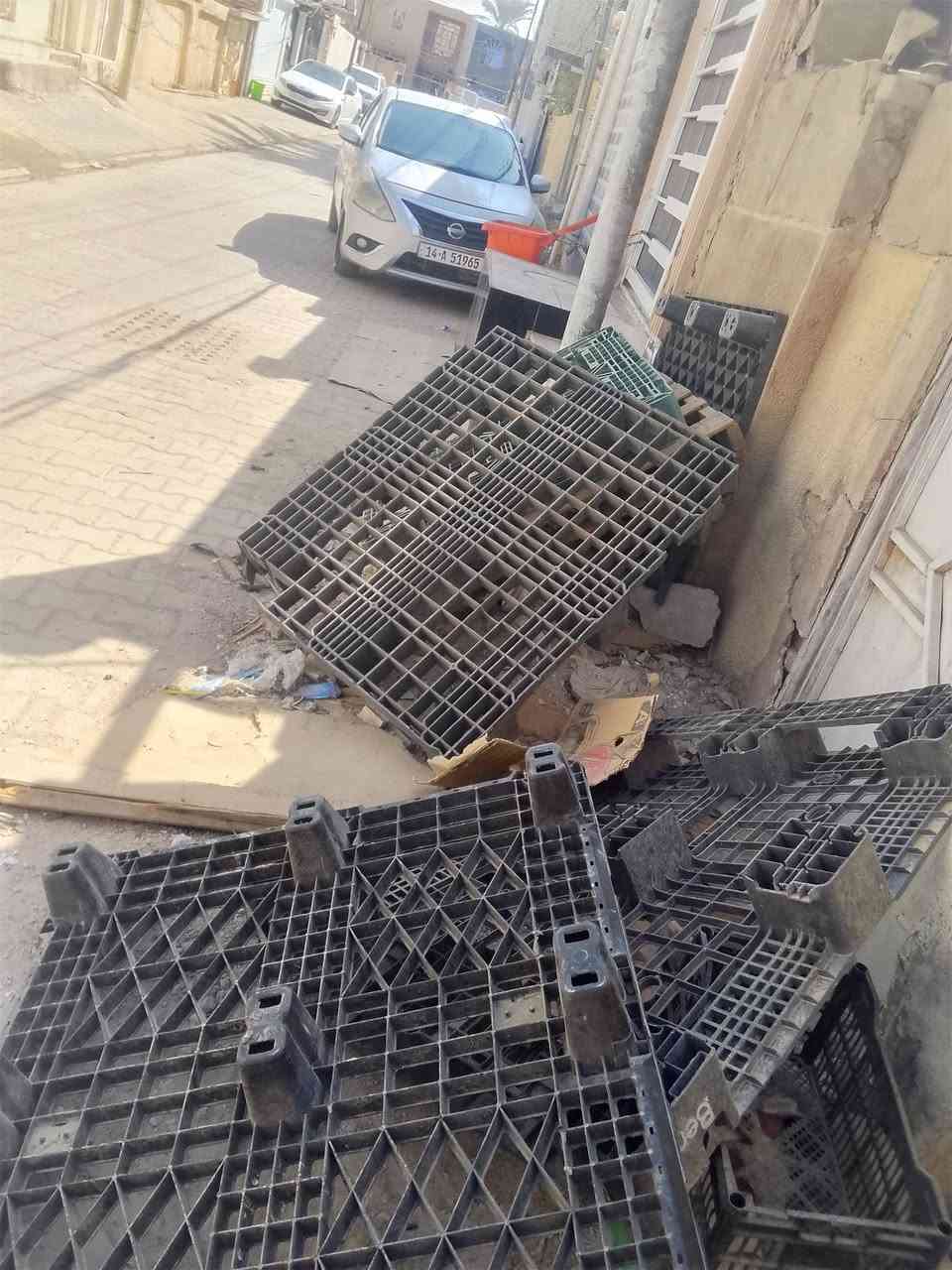 للبيع