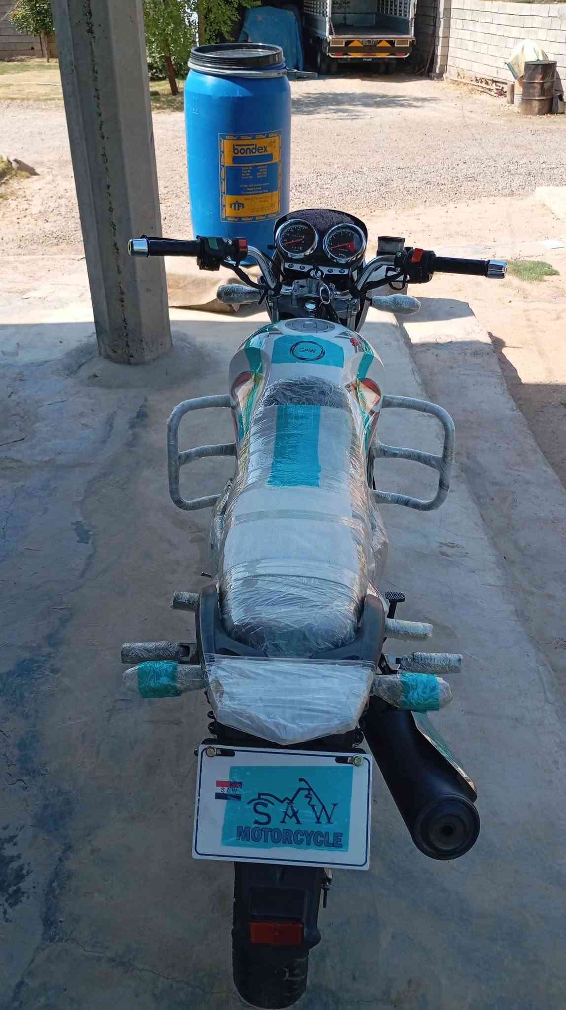 سنكي للبيع مديل 24 محرك 150بصمتين اربع سويجات التاير الخلفي مال شركه بعده دبلات شركه مملعوب بيها الموطور كامل مكمل اي نقص مابيه ممتعوب بعده شركه 
السعر مليون و400وبيه مجال مكاني الضلوعيه للاستفسار ***********
