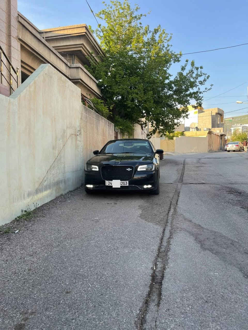 اوباما ٢٠١٢ C وارد كندي
محرك ٦ يعني ٣٦٠٠ كير خريطة مو طيارة هزة ورقم دهوك جديد الإنكليزي باسمي محدث بجم ١٦ 
مواصفات عادية حادث جاملغ عكس السايق مصبوغ ونظربت عندي من ورة ايرباكات مكفولة سيارة نظيفة جدا ما مشتغل بيه كلوب متصرف عليه شي ادامة كاملة مسويله السعر ١٣٥ بيه مجال العنوان بغداد-حي الخظراء 
رقمي ***********
