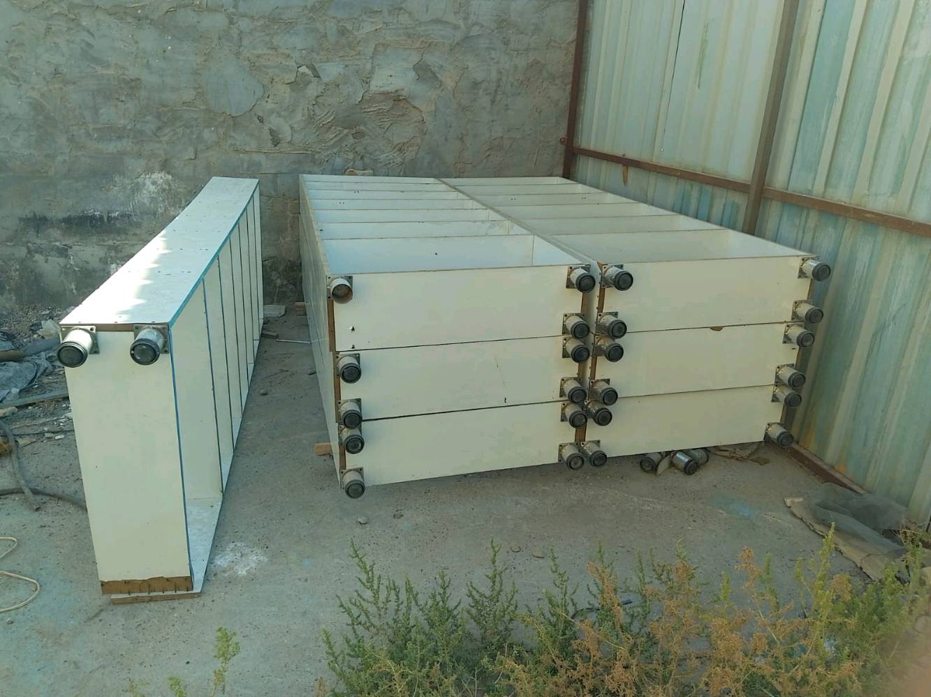 رفوف محل لبيع رفوف نضيفة 
مكاني بغداد الشعب
سعر 300 بي مجال لطيبين اتصل وتدلل
***********