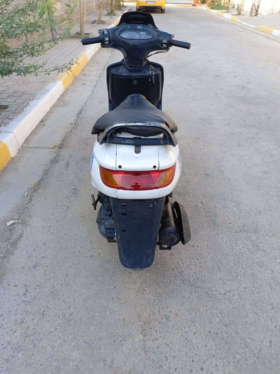 السلام عليكم للبيع دراجه فراشه جاهزه من كلشي كهربائيات سلف هندر اشاير سرعه معدل دبلات شغاله جاهزه من كلشي تايرات جدد مكينه ناعمه سعر٤٧٥ بيه مجال مكاني قضاء المدينه. رقم***********
