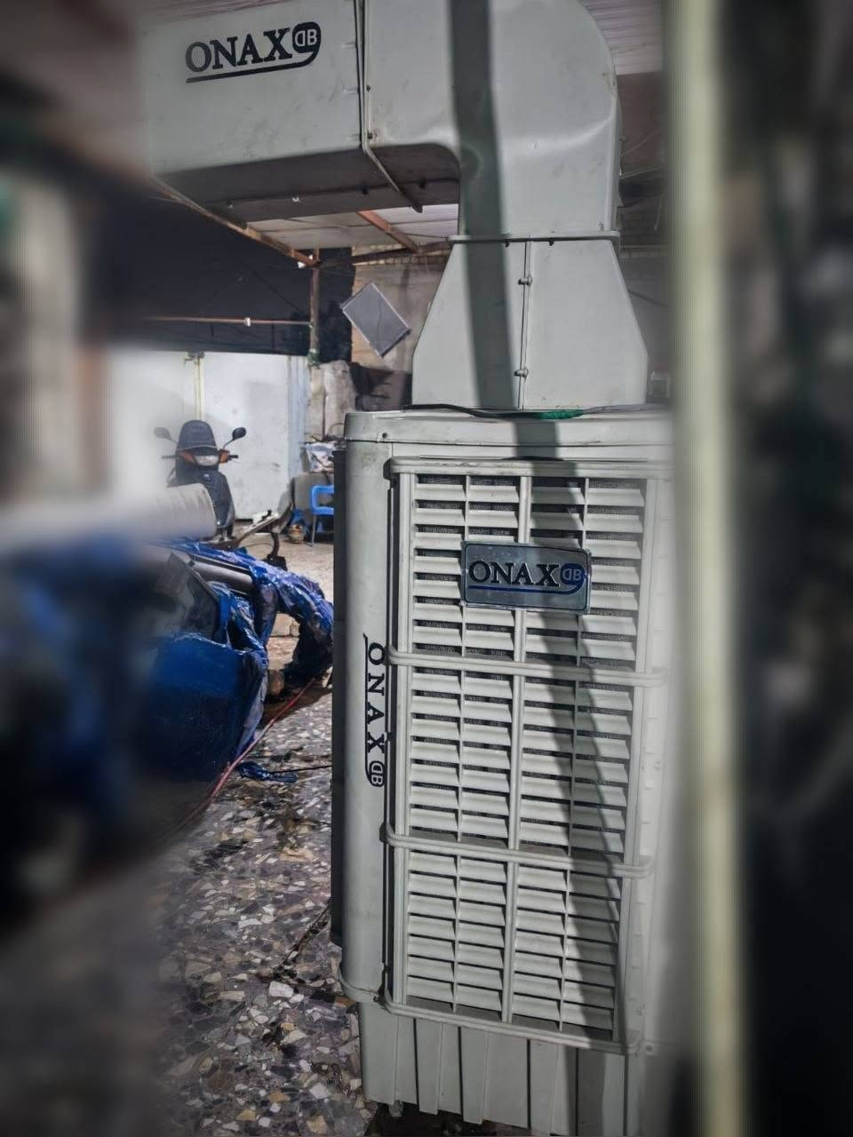 مبردة مستعملة للبيع
حجم كبير خرطوم 
السعر ٣٥٠ بيها مجال بسيط
مكاني بغداد الكمالية 
***********
