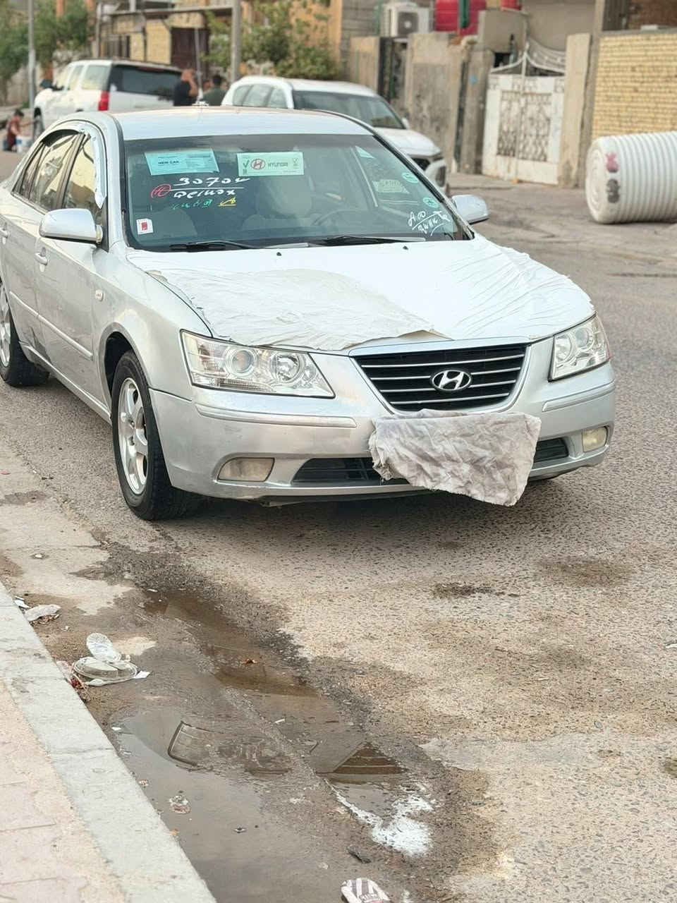 يالله سلام وعليكم شباب سوناته مديل 11 مقدسه وراد كوري
السياره خطين غاز بانزين منضومه عراقيه  وين يعجبك فول محرك 200 دوش تبريد فول حداديه 80%100 محرك كير مكفوالات  بيه ضربه جاملق واضح بصوره متومه دهوك رقم وسويت طبق اصل   البيع سعر 35 وبيه مجال مراوس بخط واحد سوناته كي فايف عادي مكان السياره بصره 

رقم الهاتف  وتساب انتصال ***********
