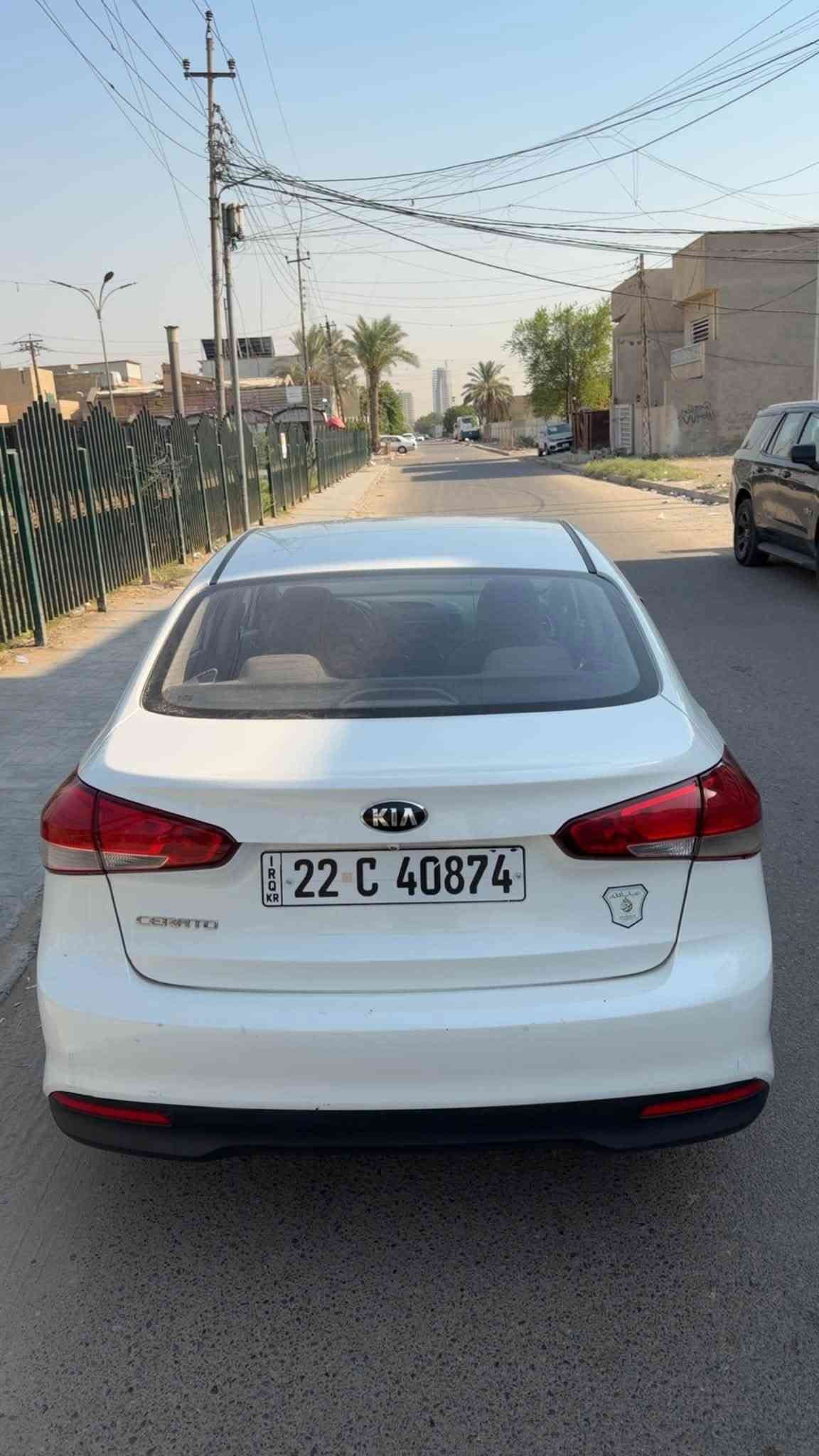 السلام عليكم سيراتو موديل ٢٠١٧ سياره جديدة  ماشيه 87 حقيقي جاهزه من كلشي من تخم تاير من صدر عليها سيرفس كامل صور مكان سياره بغداد شارع فلسطين 
بيها قطعتين صبغ اثر شخوط وبيها قطعتين مفتوحات اثر تطبيك لاشاصي لالغد لاايرباك 
السعر ١١٥ بيه مجال رقم ***********
