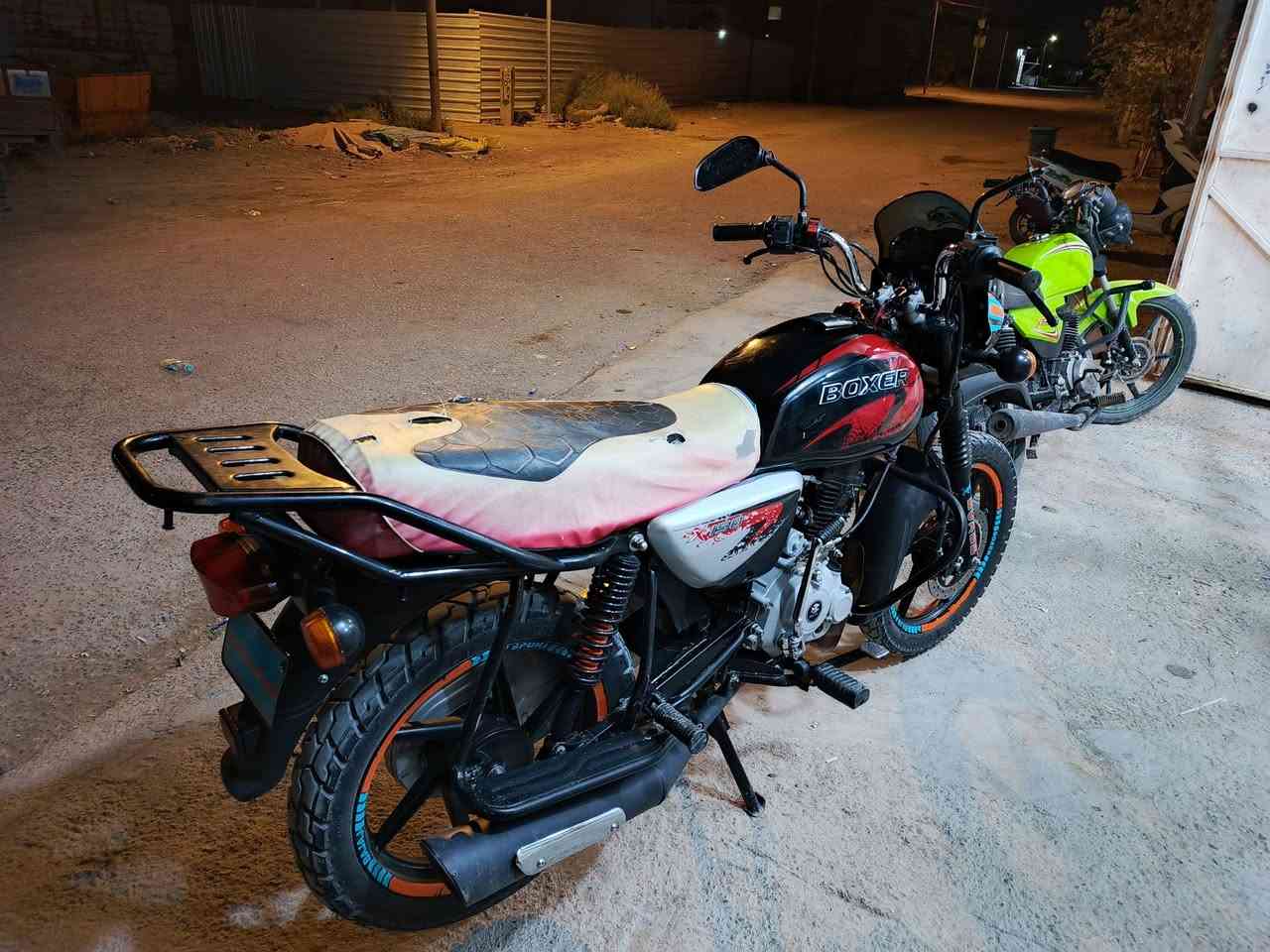 نضافه 95 بالميه مكفوله محرك ومن الضربه السعر 2 ونص وبيها مجال تواصل وات ساب ***********
للبيع دراجه اوراق وكيل موديل 2023 طالعه ب2024
نضافه 95 بالميه مكفوله محرك ومن الضربه السعر 2 ونص وبيها مجال تواصل وات ساب ***********
