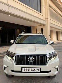 برادو موديل ٢٠١٨ TXL ساز  للبيع فقط بدون مراوس  بيها ٣ اماكن بارد والب...