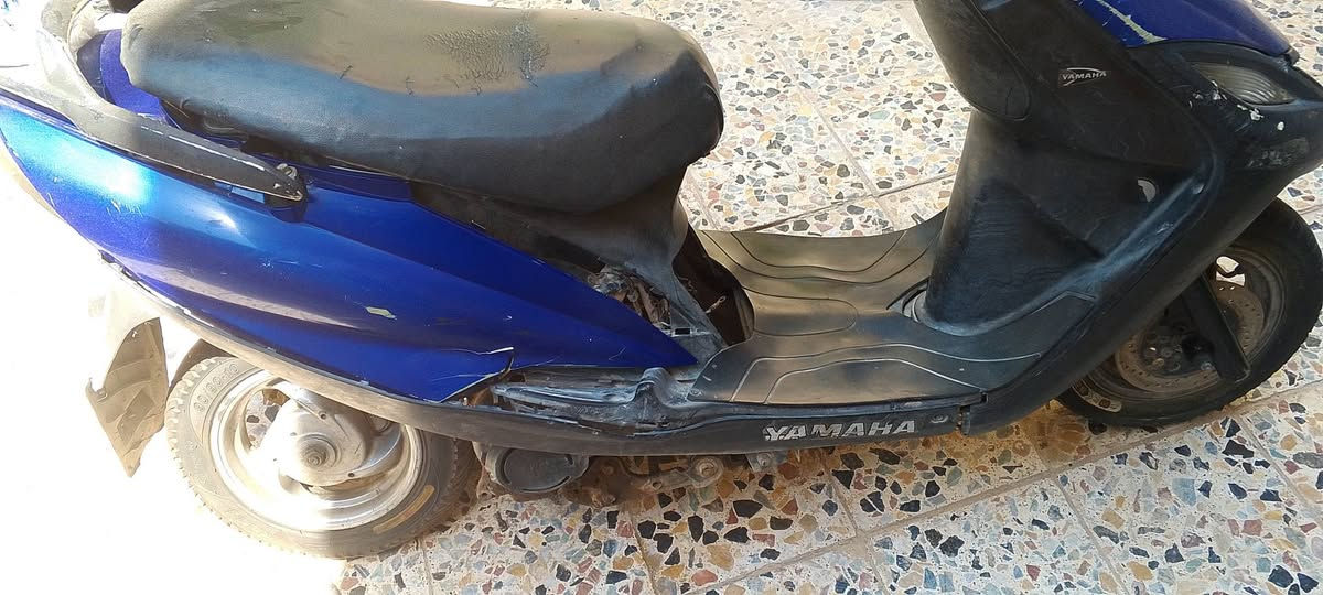 سلام عليكم دراجه ماكس ثعلب دراجه شغاله جانت متروكه عوزها صالنصه وشوته دراجه شغاله ويرادلها ترتيب رايدها 75 قفل مكاني كربلاء رقم ***********
