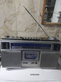 للبيع مسجل سوني شركه ياباني بس قواش مخزون السعر ١٠٠الف ٠٧٧١٥٢٠٦٣٨٤