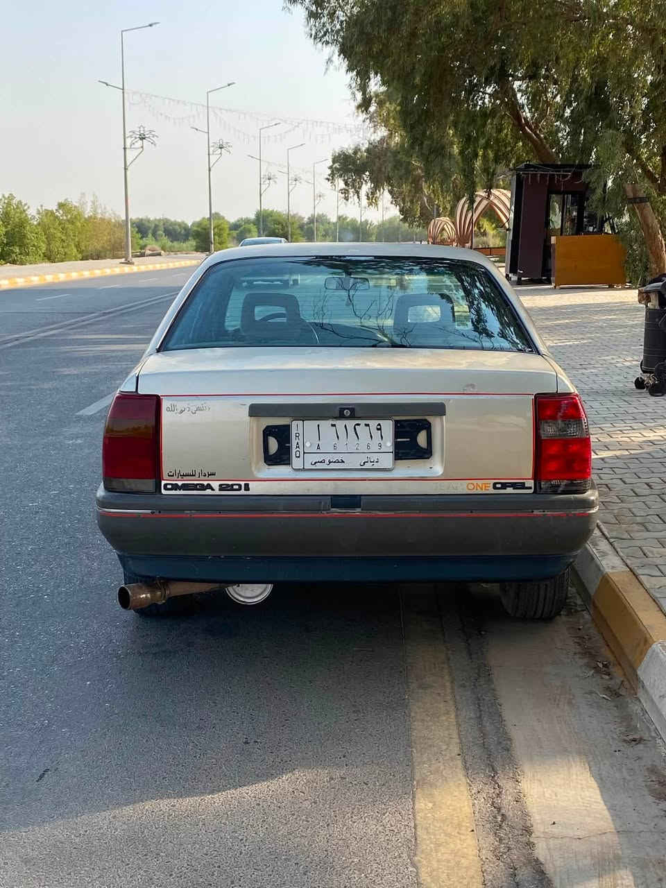 السلام عليكم 
سيارة اوبل للبيع مشروع وطني مكينه وگير مكفولات سعر 15 وبيها مجال مكاني كوت ***********
