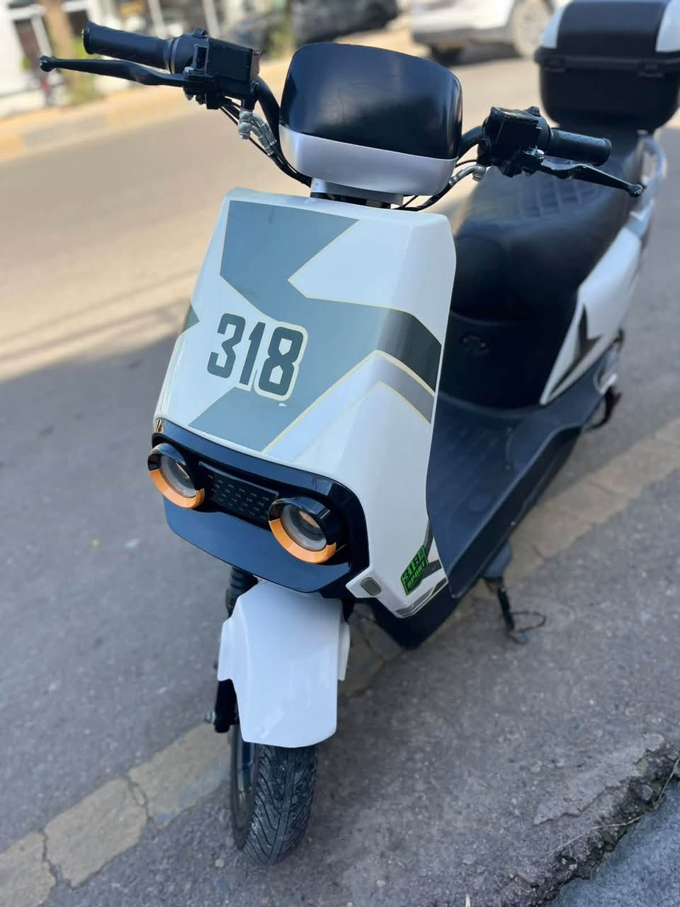 318 • 6بطاريات • نضيف