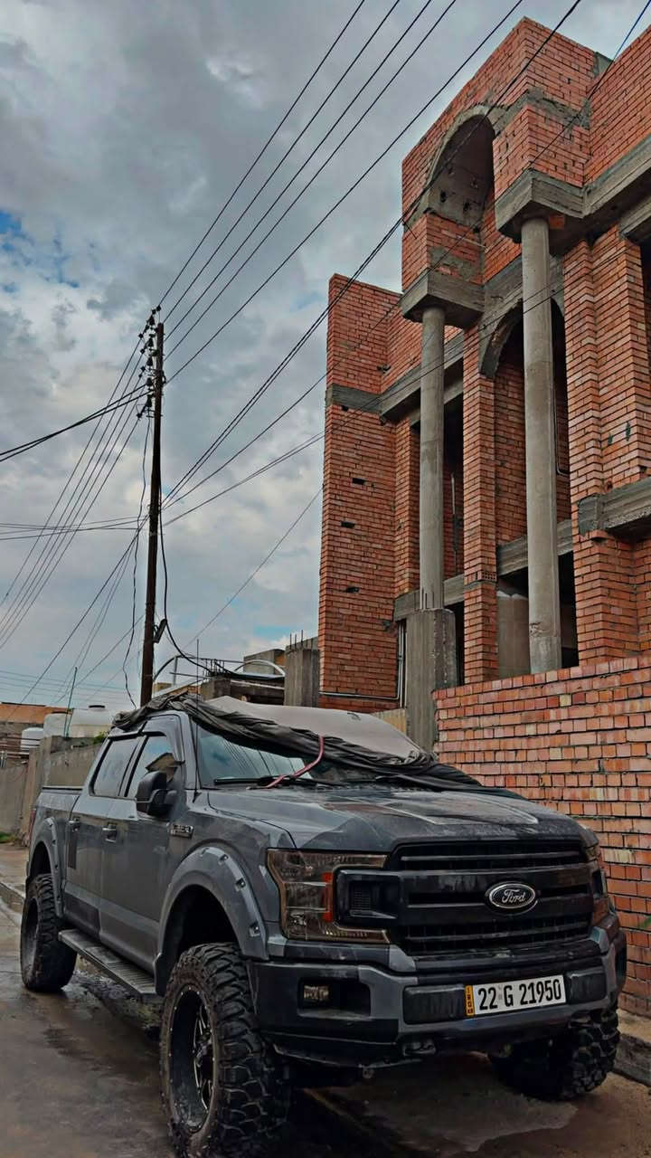 ﷽
‏ FORD F150 XLT 2020
من افخم التراكات بالعراق فورد F150 مواصفات XLT موديل 2020 لون سمنتي مميز رقم اربيل باسمي
 فور ويل ( دفع رباعي ) 4✖️4
بودي قصير باب طويل المرغوب
السياره لتقارنها بالعاديه والبيها حادث السياره بالواقع احله من الصور 

🔹 محرك V6 3.5 سته سلندر تون توربو 
🔹كفالة عامه من الحادث بچم كبس
🔹ماشية ( 80 ) الف حقيقي بشرط
🔹سيارة جديده كلش عليها سستم تزويد وترفيع من امريكا 
🔹سياره وحش بالشارع من تمشي بيها كلها تباوع عليك شرط بيها نظره وشوفه بالشارع مخيفه
🔹 سيارة كلين بدون حادث حادثها سرقة چاملوغ فقط جديد كلش ع وضع البلاد بدون بارد بدون شخط بدون رصعات بدون ايرباگ بدون دواخل
🔹( صار بيها شبر صبغ بالچاملغ الخلفي مال بودي فقط فقط )
🔹سيارة داخل و خارج كل جديد 🔥
🔹سياره مسويلها ادامه كامله بلكات نوزلات فيت بمب كله جديد
🔹 تخم تاير جديد بحاله الوكاله + ويل شركة FUEL حجم 20
🔹 عليه عطاس من امريكا ماركه صوت يخبل بالفصله

◽️مواصفات
(   فور ويل - شاشه كبيره -كاميرا خلفيه دواره - هاند بريك بصمة  -  داخل بدي ليد - ڤوليوم - تحديد سرعة - تحكمات ستيرن - حساسات خلفيه - رادار امامي - نظام اوتو ستوب - مانع انزلاق - كشنات كهرباء - كشنات تدفئه - تحكم بدوسة البريك والبنزين كهرباء تصعد وتنزل - قطعتين تبريد - بعد هواي مواصفات )

◽️نظافه ١٠٠٪؜ كامل سيرفس بدون نقص و بدون مصرف سياره اي نقص دينار مابيها من كل النواحي يعني تشغل وتطلع گبل بيها لاربيل

رقم الشاصي 1FTEW1E45LKD01992
📍مكاني الانبار الفلوجه 📍
📞للإستفسار *********** واتساب💬
