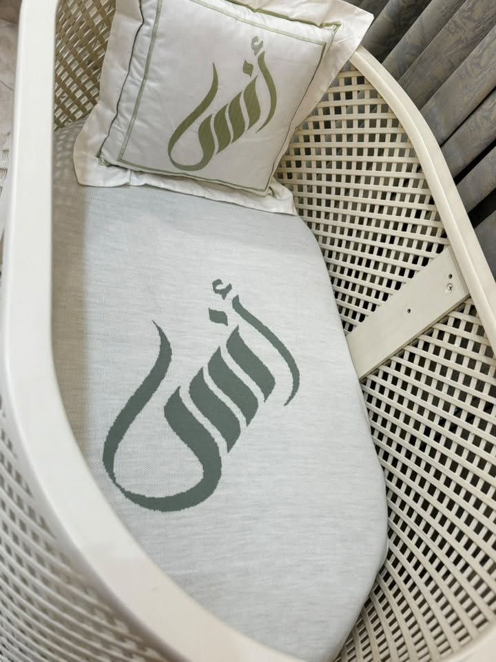 سلام عليكم عندي هايه الجزامه  للبيع
الضرر بالباب فقط موجود بالصوره غير شي كلشي مابيها 
السعر نهايته ب75 قفله مابيها اي مجال
الاتصال على الرقم ***********
عفيه كلشي مكتوب السعر نهايتهم
