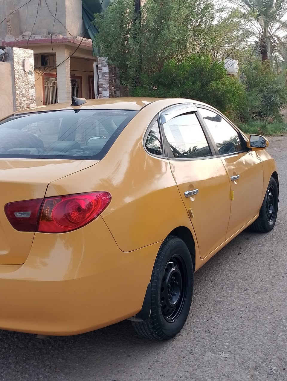 الانتر مقدس موديل 2007وارد امريكي ضرره 3 قطع باب سايق وباب الخلفي او جامرلوغ الخلفي بدون دواخل 
كير محرك مكفولات محرك 2000 
منظومه تبريد قبل 10 ايام شديته ثلج🥶
تدفئه نار 🥵
دوشمه كاعيه جديده كهربائية كله شغاله 
بيه منظومه غاز سياره خير من الله 
سعره 85 او بيه مجال 
موقع ديالى العبارة رقم تلفون ***********
