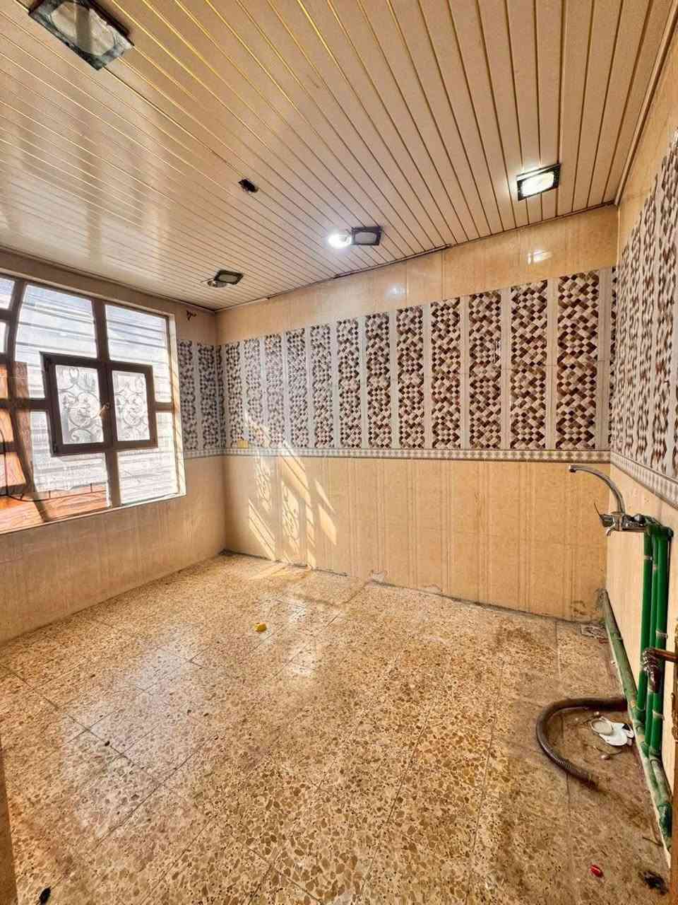 شقه 🏡 اجار حي النفط مساحه 70متر مربع  تفاصيل البناء  غرفه وصاله مطبخ وصحيات طابق اول التواصل مكتب دار السلام  *********** وليد الشباني
 *********** امير التميمي #سلام #سلام #نجف #نجفنا
