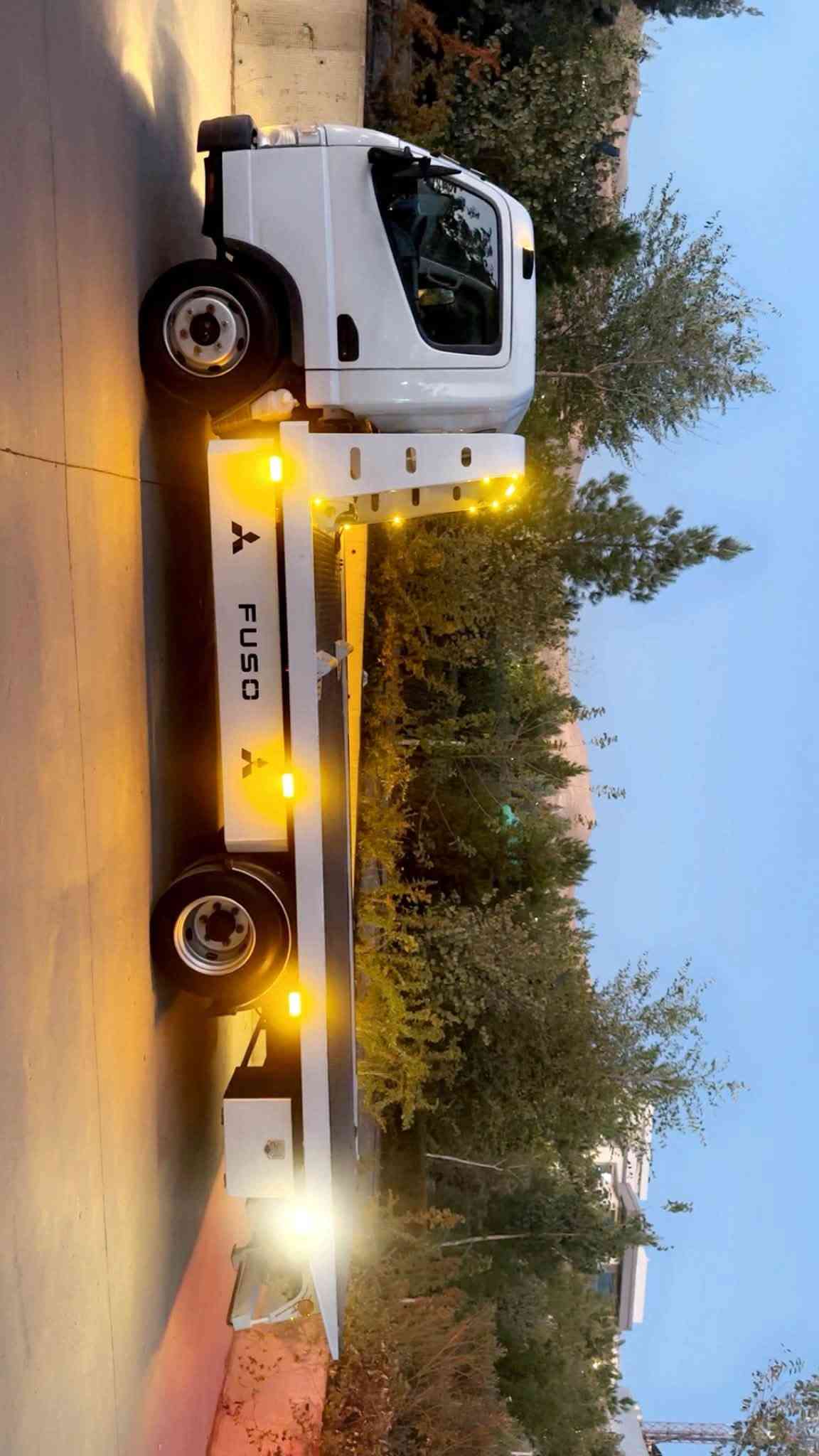 كنتر موديل ٢٠١٢ للبيع مواصفات يابانى استراد محرك بيلاد سوبر پمب و نوزل١٠٤  بودى ٣ جگات نزال محرك گير اكسل مكفول بدون ضربه  بدون صبوخ سياره مكفول  طايرات ١٧.٥  رقم سليمانيه سنويه جديد ٢٠٣١  تحويل مباشر  سعر ٢٣٠ وه ره قه 
مكان سياره سليمانيه 
***********

