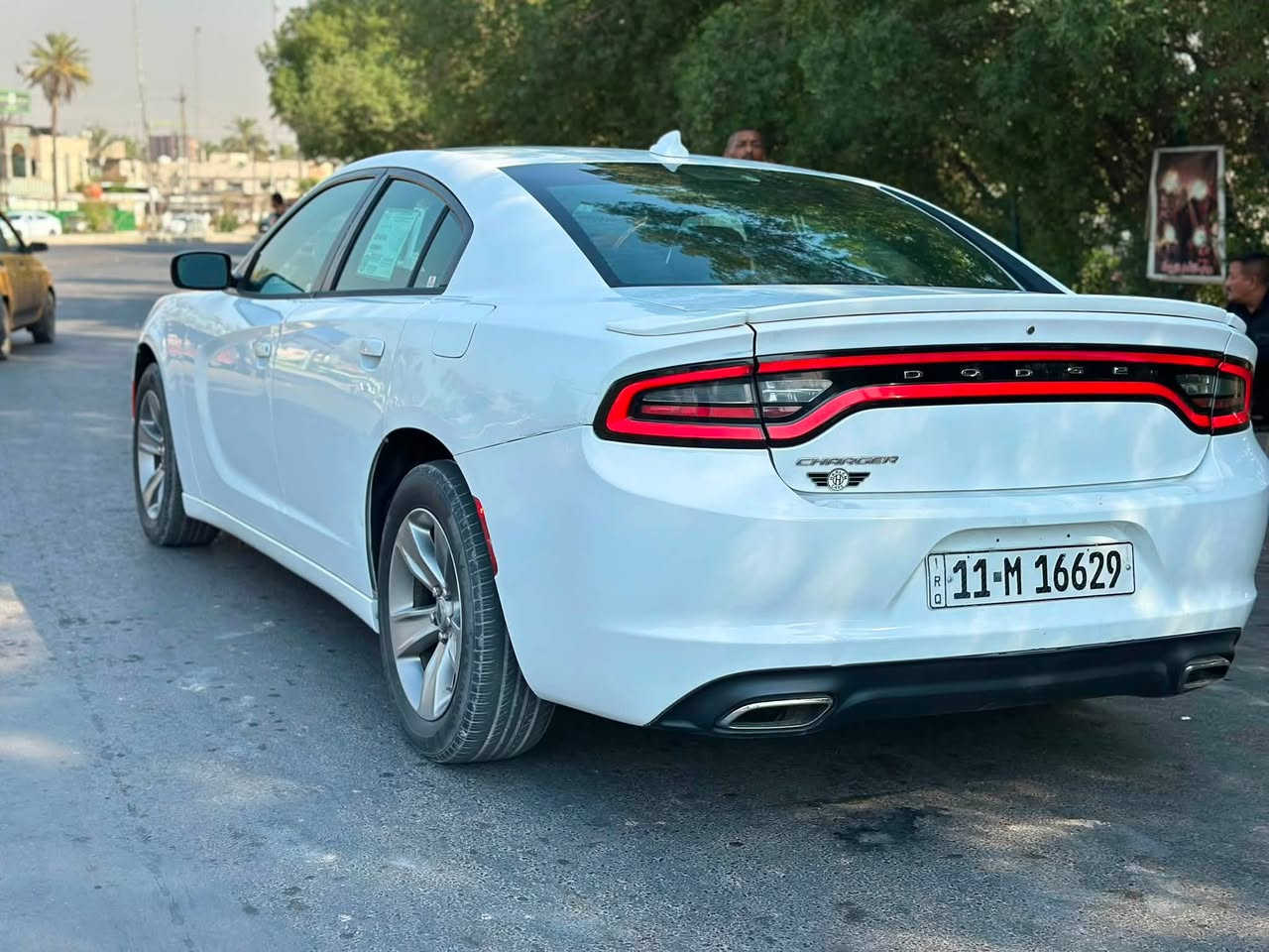 سلام عليكم جارجر sxt2016كفاله عامه سياره جاهزه عل آخر حبايه رقم جديد هزه جديده باسمي سياره بيه بارد بسيط كير مكينه حديده تخم تاير تبريد كله جديد
سعر 200بيه مجال بسيط 
مكان بغداد الشعله 
***********
