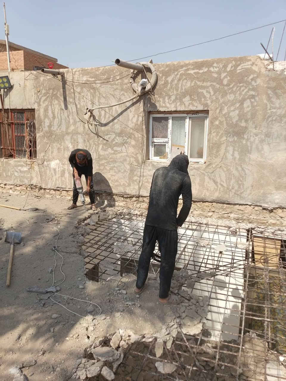 ***********📞سلام عليكم  /  يوجد كادر عمل جاهز /  تصعيد مواد /  تنضيف بيوت /  تفليش /  تكشيط /  دفن نهري /  شقلنه ليل ونهار /  ومعداتنه جاهزه  ومالك دخل بكلشي تأخذ شقل جاهز مني سلمني شقل وتأخذ شقل جاهز / ماعليك بس تصال على رقم ///  وسياره تجيك للبيت // وموجود واتساب
