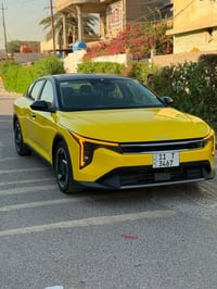 كي فور  K4 موديل 2025 وارد امريكي حادث جاملغ وبنيد تبد الون اصفر غير م...