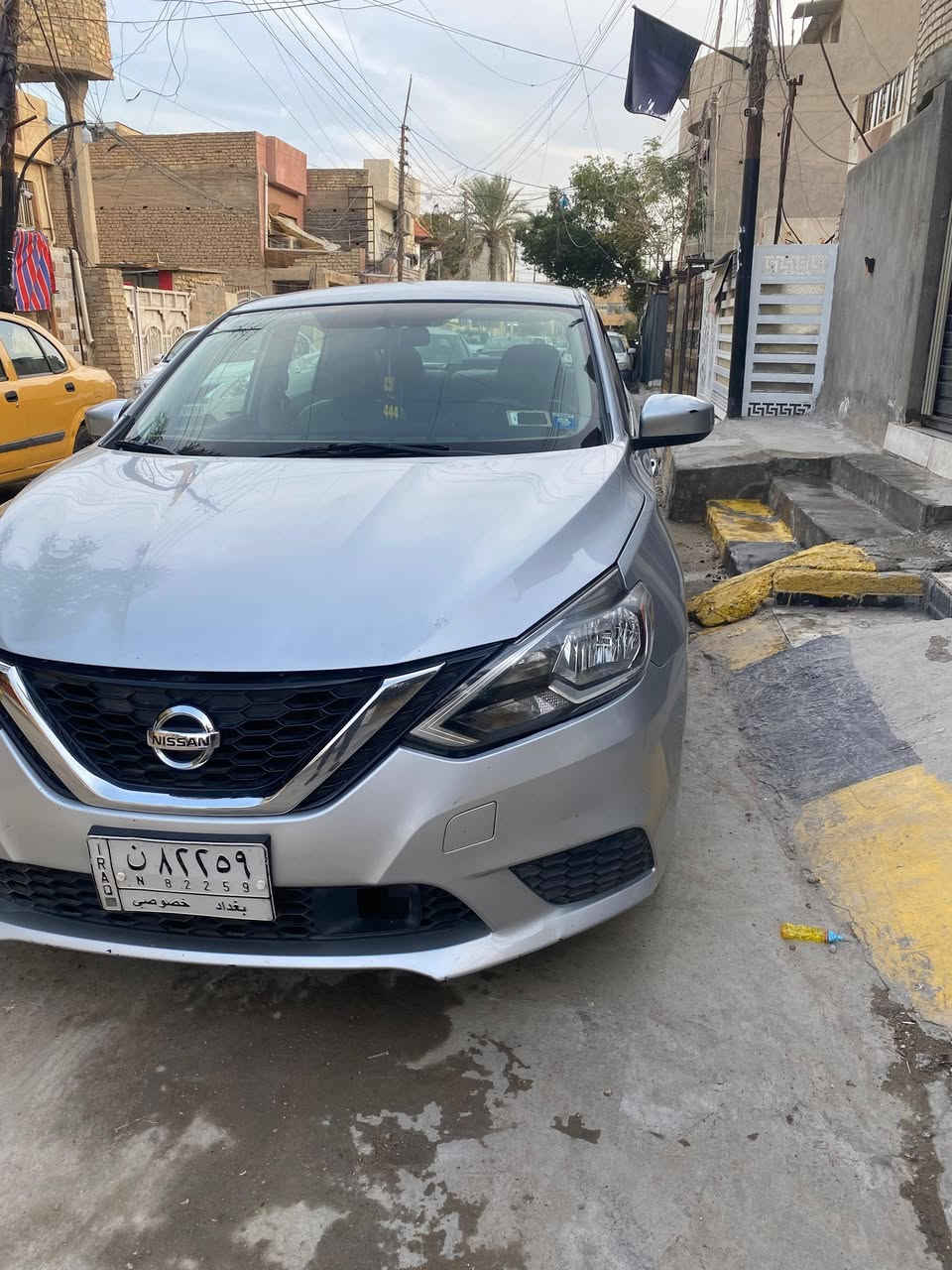 السلام عليكم
نيسان سنترا  2019

وارد أمريكي حدثها بس جنطه وباقي كفاله عامه

السياره باسم والدي صار  خمس سنوات مال بيت

تخم تاير جديد مكينه كير حداديه كفاله ماشيه 70 ميل
السياره بصمه كامره كلها شغاله على وضع الشركه

العنوان / بغداد حي الجهاد
السعر    /    98 $💵
اتصال   / *********** 📞

