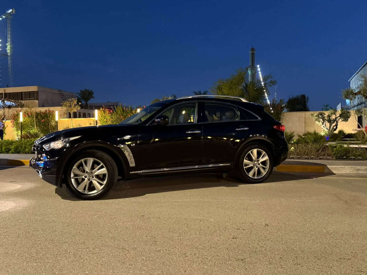 انفنتي QX70 • ٢٠١٥ • بدون صبغ