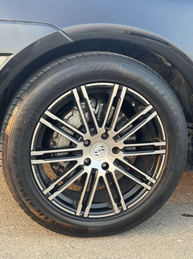 ﷽

سەرتا ماشاألله لە ماڵی هەموو لایەک
ئۆتۆمبێل جۆری پۆرش porsche cayenne🇩🇪
مۆدێل :٢٠١٢🧿
بۆیاغ:عام نەبێت حیزام نەبێت🌫️
موسو بڕاوە نەبیت🪚
کۆدی بۆ کراوە🆘
گێڕو مەکینەی لۆکی بۆ بەستراوە بە شەرتی هەموو فەحسیک🔧
پێشو دوای بێ تەقەو ڕەقەو گلەی🗜️
تەحەدا ئەکەم پۆرش هەبێ بەو شیوە جوان مابیتەوە بێ تەعمیر⚒️
تایەو ویلی لۆکی لە ژێرە زۆر جوان🛞
لایتو بە گلایت هەموو گڵۆپو گێچو هەمو شتەکانی ئیش ئەکات هەموو شتیکی لەسەر بیلادی🚨
تەنانەت دەبڵەکانیشی چوپو جەکە 🪮

مواصەفات: کوشن خەزن ٢٤ جوڵە سەکنو سایەق وو پشتە سەرکان شاشە واتا ٣ شاشە تەبرید ساردو گەرم بە شەرت تەجیلو شاشەو موکەبەرەی مەزبوت شەریکە سەماعە :Bose
تەبرید مەرکەزی دواوەش جوڵەیە
سنوق جەک بیلادی
گێر ئۆو ماتیک عادی باتڵ شەفت گیڕ سەر سوکان تەعدیل سورعە سڵاید ئاوەینە کارەبای ٥ بەصمە زۆر مواصەفاتی تر ...
زۆر لە سەیارەکەم ڕازیم هەتا دڵ پیی خۆش بێت وەسف هەڵ ئەگرێت سەیارەکەم بە شەرتی ماڵی کەس نەبێت پارەی کەسی تیا نەبێت کۆدی بۆ کراوە هەموو شتیکی بە شەرت یەیت سەیر سەیارەکە ئەکەیت لە ڕەسمەکان جوان تر نەبو لە هەموو تیکستەکە وەسفی زیاتری هەڵنەگرت هەق بە تۆیە 

بۆ فرۆشتنو گۆڕینەوە 
 شوین سلیمانی
*********** السليمانية, العراق
