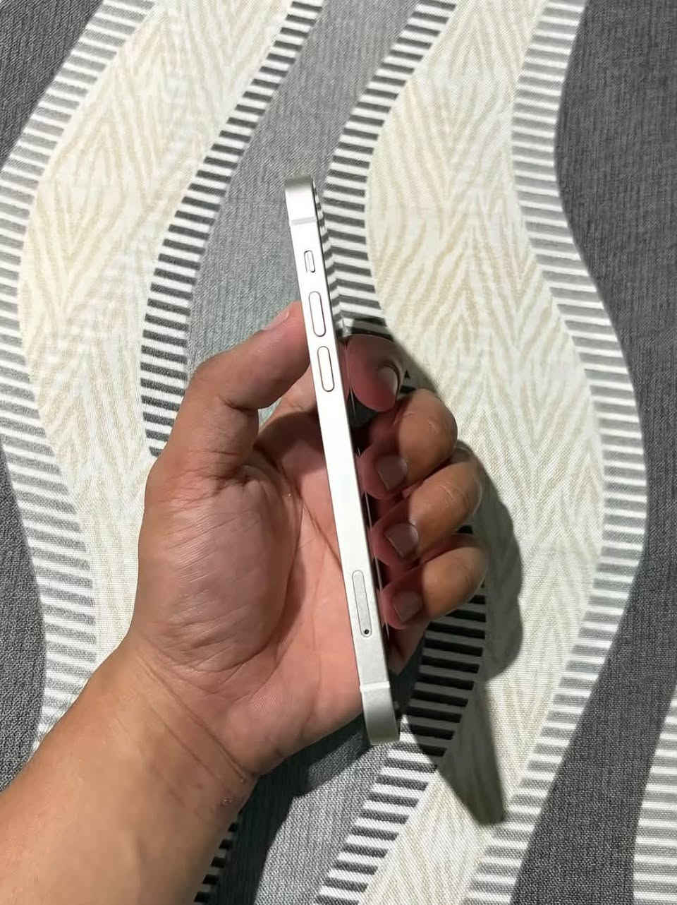 ايفون ١٢ • ١٢٨ • بطارية ٨٥