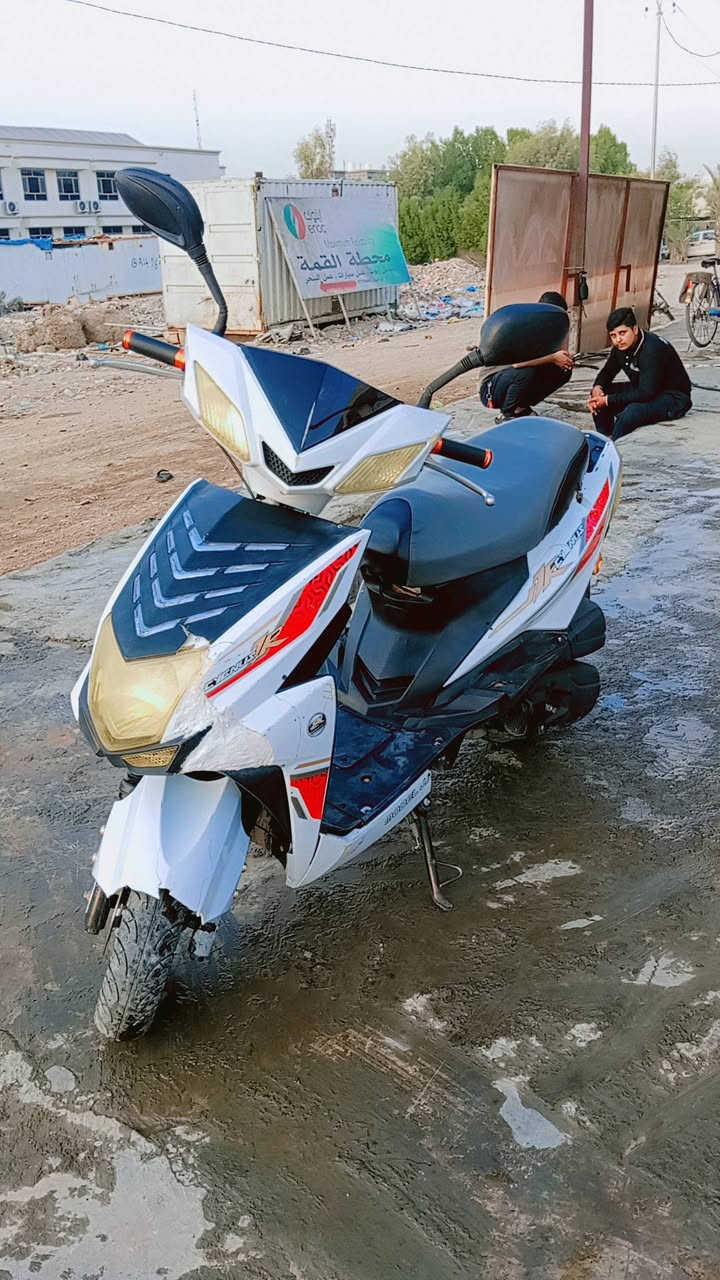 دراجه ب250 وبيها مجال مال بيع مستعجل / رقم الهاتف 
***********  واتس رقمي العام
